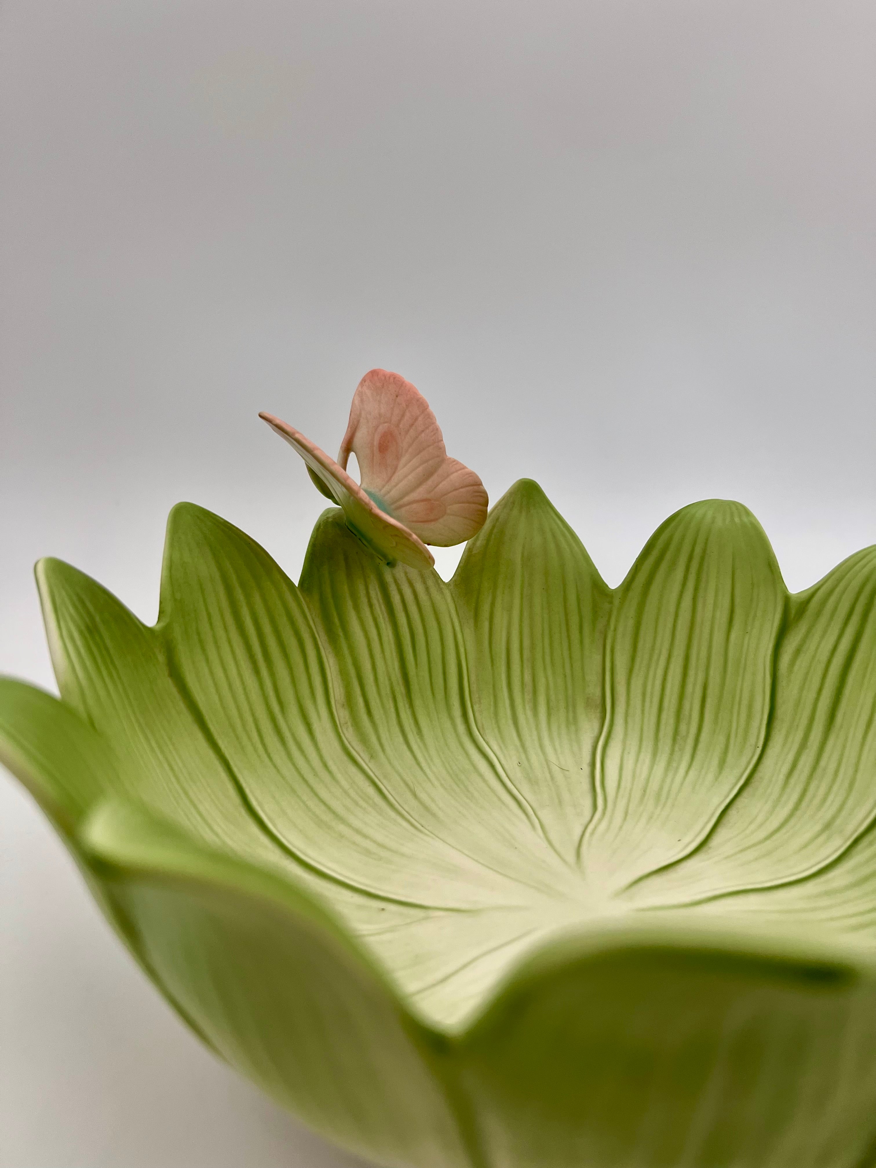 1984 FITZ AND FLOYD LOTUS BLOSSOM BOWL WITH BUTTERFLY