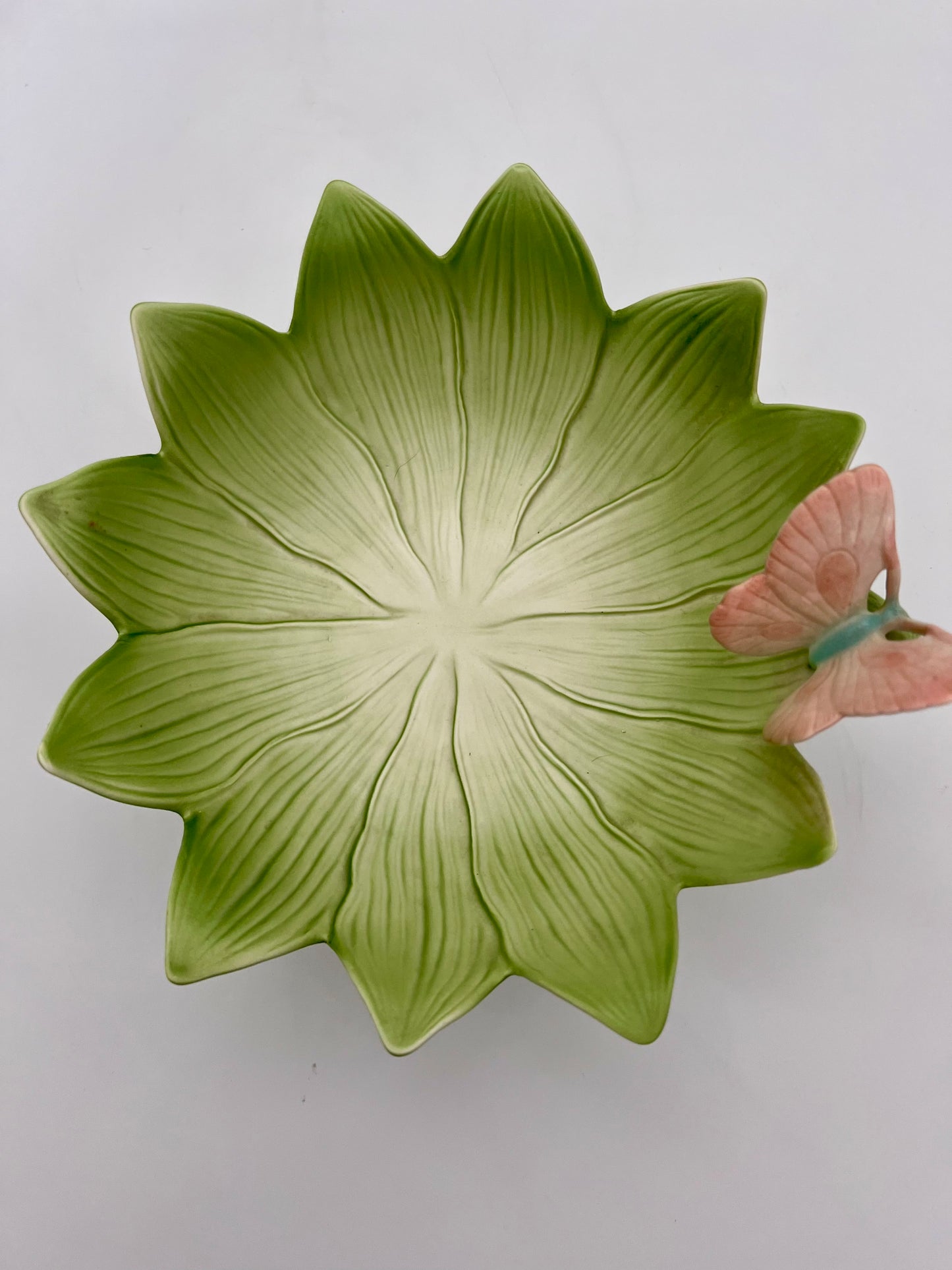 VINTAGE FITZ AND FLOYD SERVING BOWL WITH BUTTERFLY