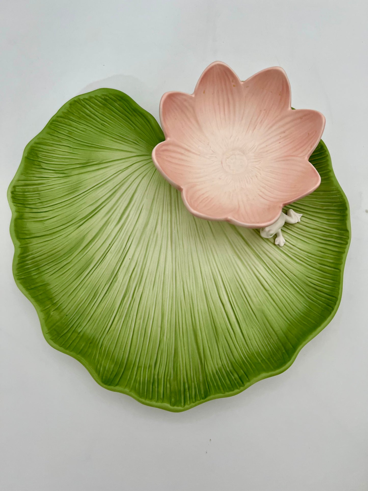 FITZ AND FLOYD CHIP/VEGGIE AND DIP PLATTER LILY, LOTUS AND FROG, 1982