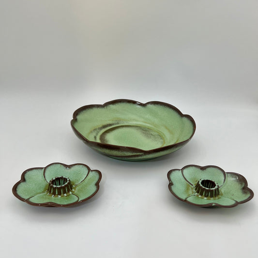 VINTAGE FARMHOUSE SCALLOPED FRANKOMA POTTERY CENTERPIECE SET