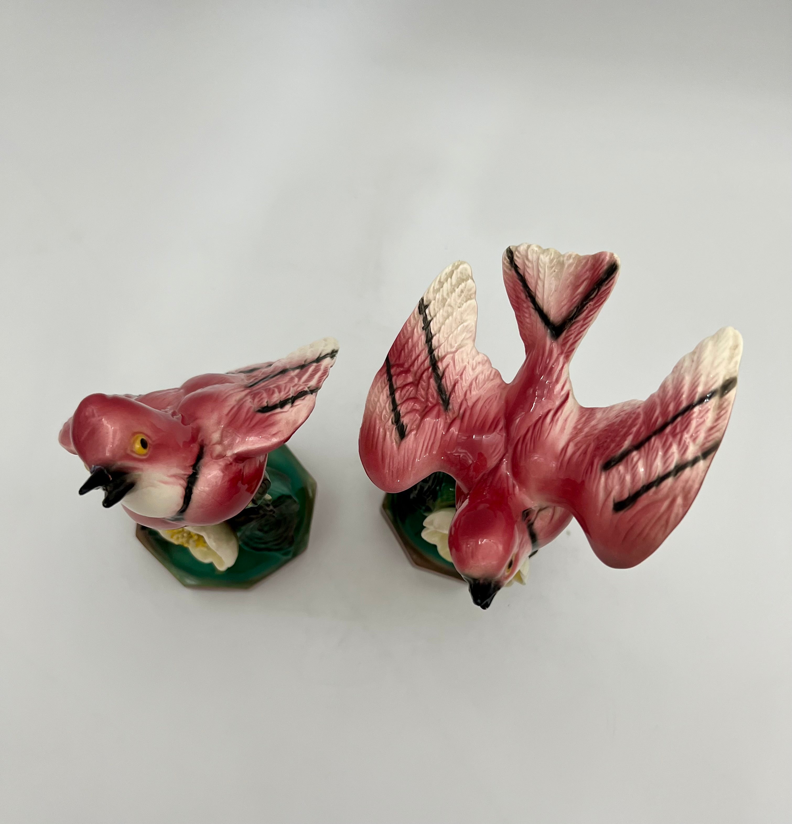 EARLY 20TH CENTURY MAJOLICA-STYLE PINK BIRD FIGURINES PAIR | VICTORIAN REVIVAL DECORATIVE CERAMICS | CIRCA 1910–1940