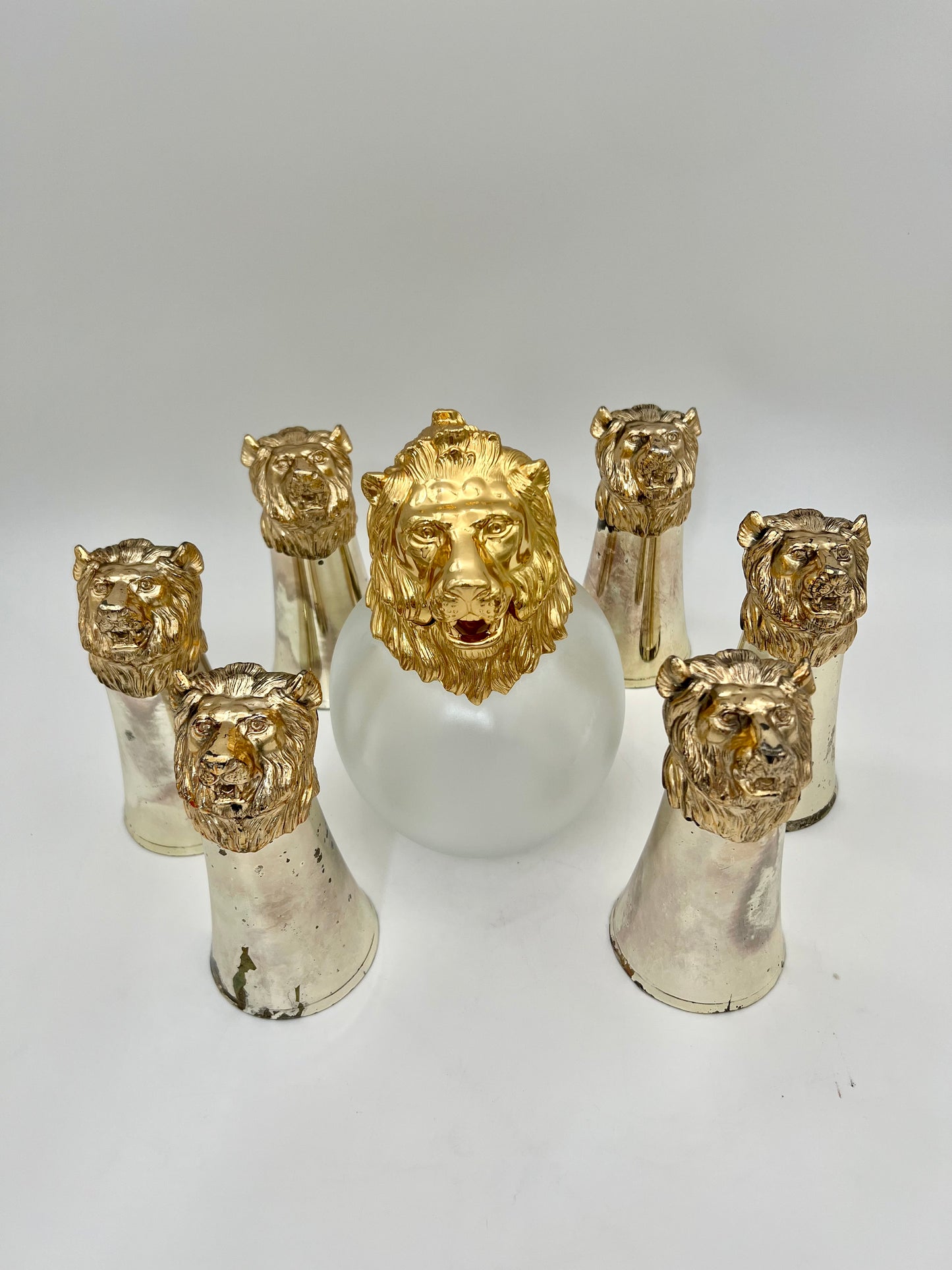 CAROLE STUPELL MID-CENTURY LION HEAD PITCHER AND STIRRUP CUPS, RARE SET OF 7