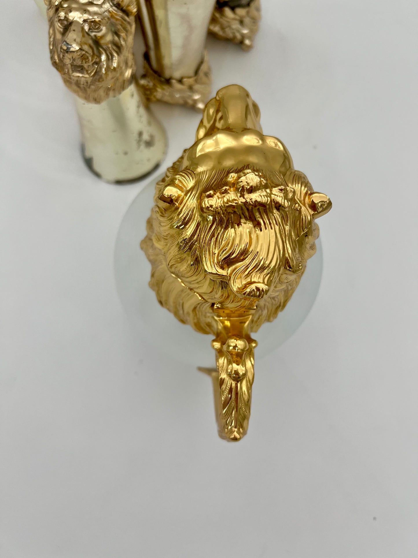CAROLE STUPELL MID-CENTURY LION HEAD PITCHER AND STIRRUP CUPS, RARE SET OF 7