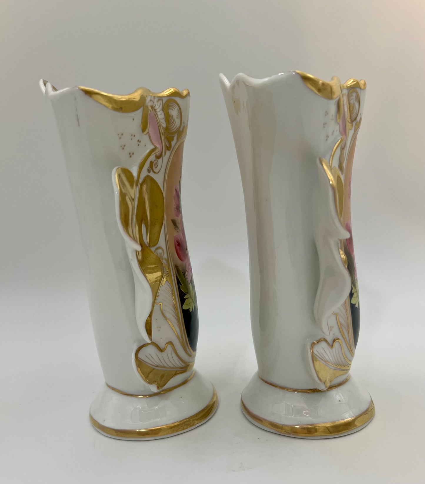PAIR OF ANTIQUE OLD PARIS PORCELAIN FLORAL VASES, CIRCA 1800s