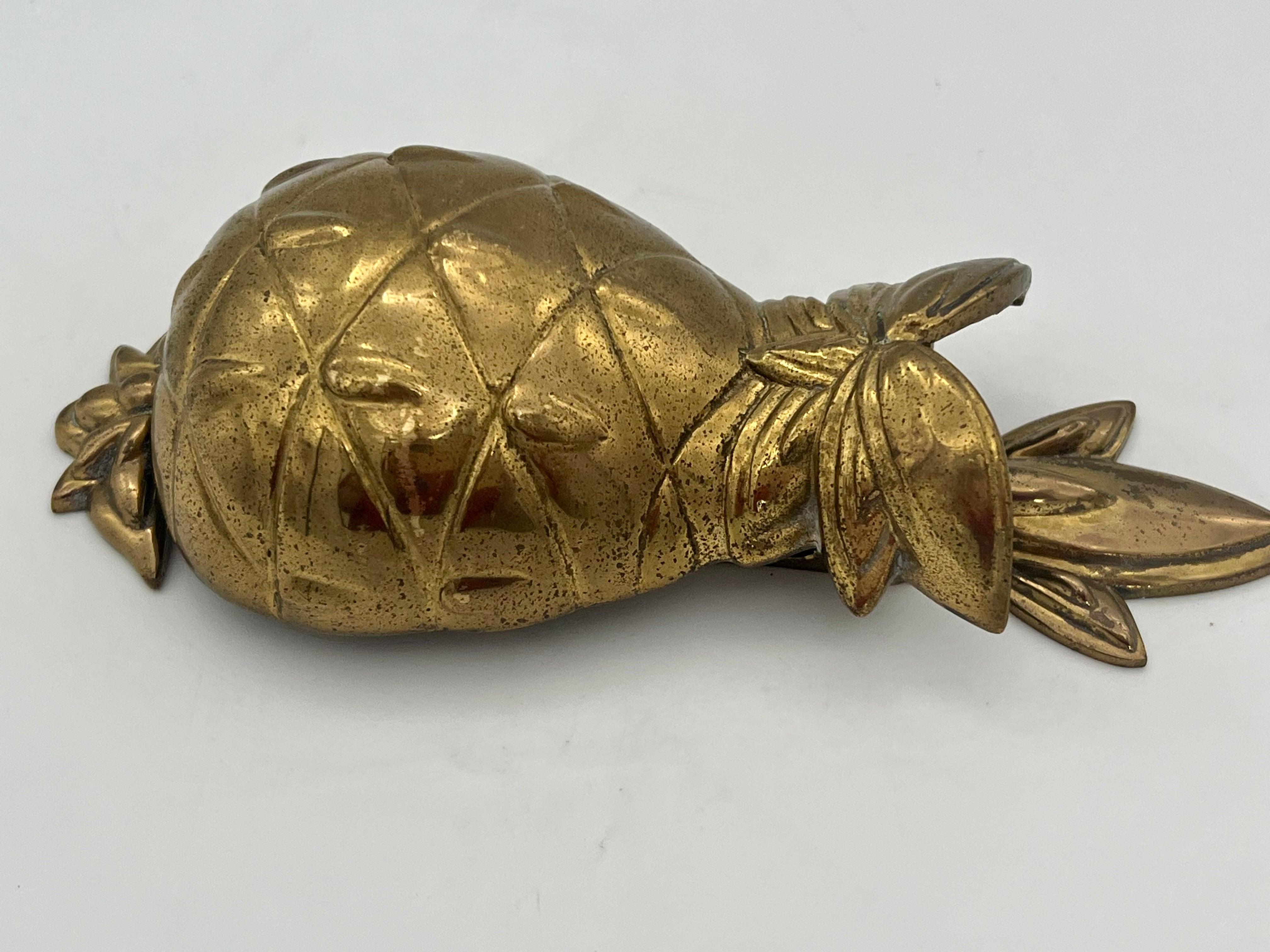 VINTAGE SOLID BRASS PINEAPPLE WALL POCKET | HOLLYWOOD REGENCY PINEAPPLE WALL DECOR | MID CENTURY TROPICAL GLAM