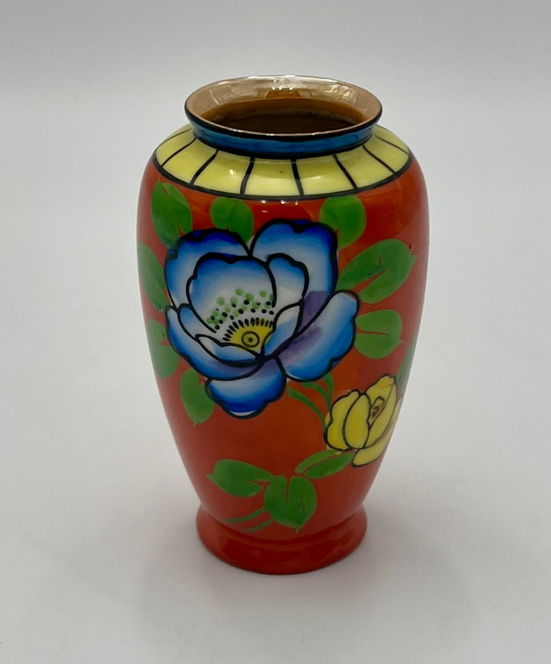 SMALL ANTIQUE TASHIRO SHOTEN VASE, CIRCA 1920s-1940s