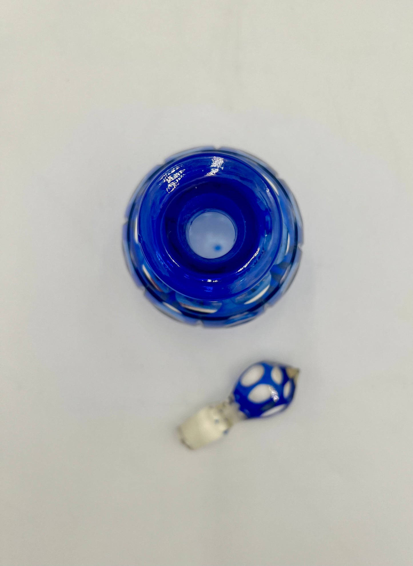 MID-CENTURY COLBALT BLUE GLASS DECANTER
