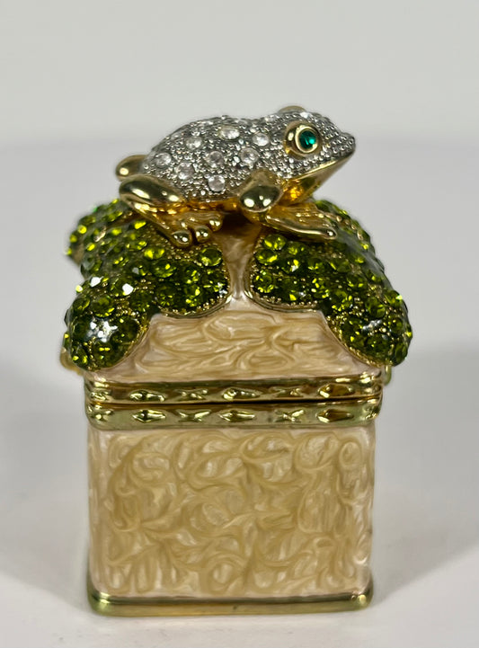 VINTAGE SWAROVSKI CRYSTALS TRINKET/JEWELRY BOX WITH FROG