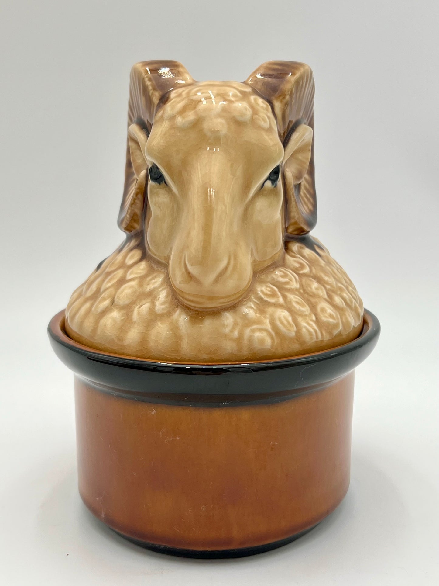 RARE VINTAGE SECLA PORTUGAL RAM HEAD COVERED TUREEN