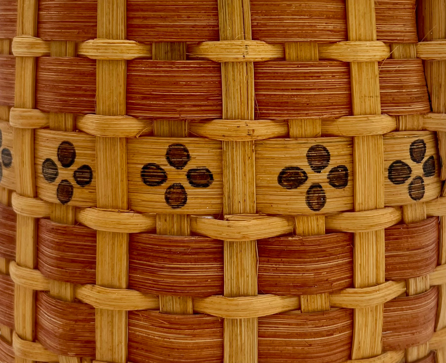 VINTAGE ARTIST SIGNED HANDMADE BASKET