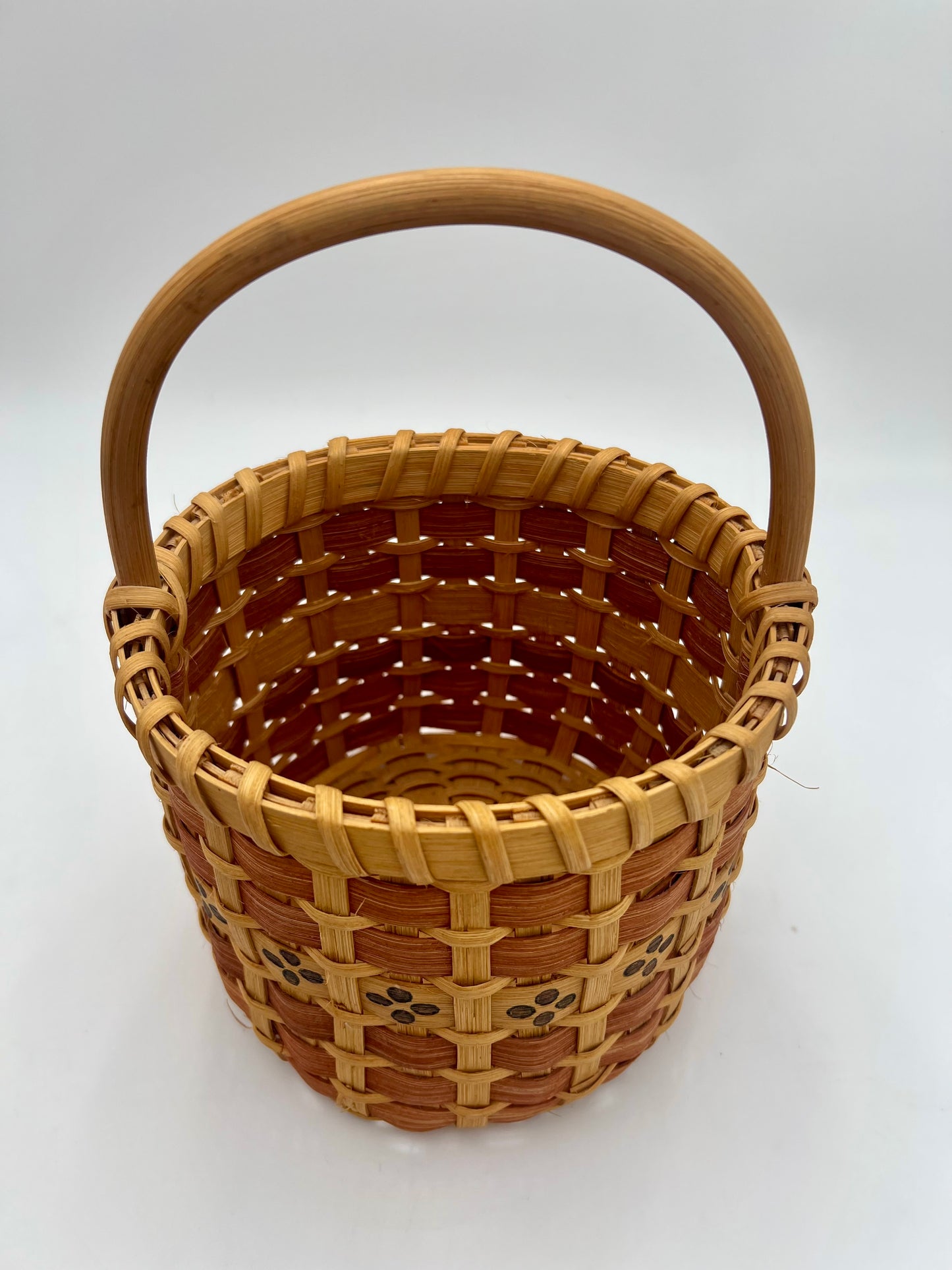 VINTAGE ARTIST SIGNED HANDMADE BASKET