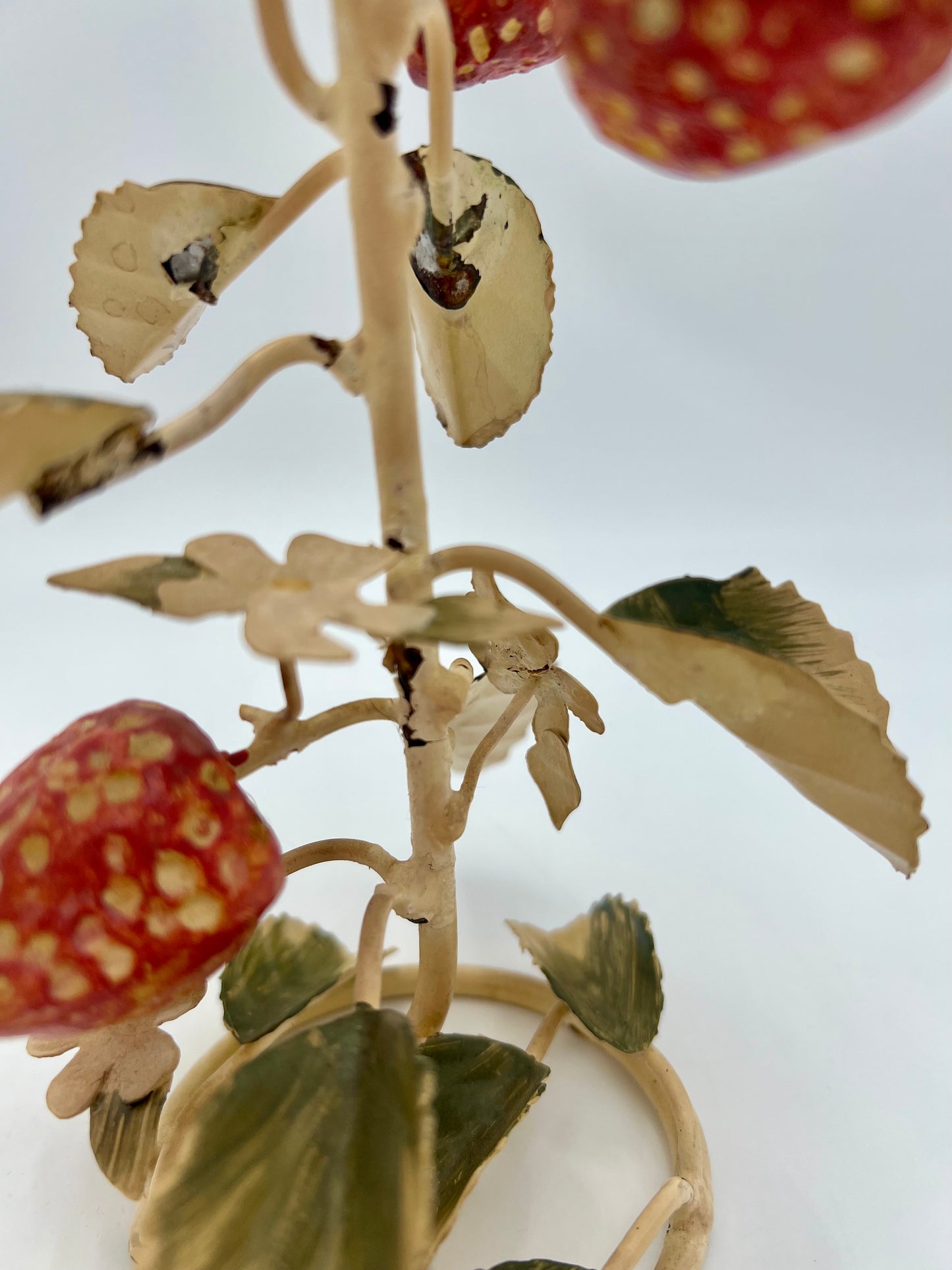 VERY RARE 1960s ITALIAN TOLE STRAWBERRIES AND WHITE FLOWERS CANDLESTICK HOLDER