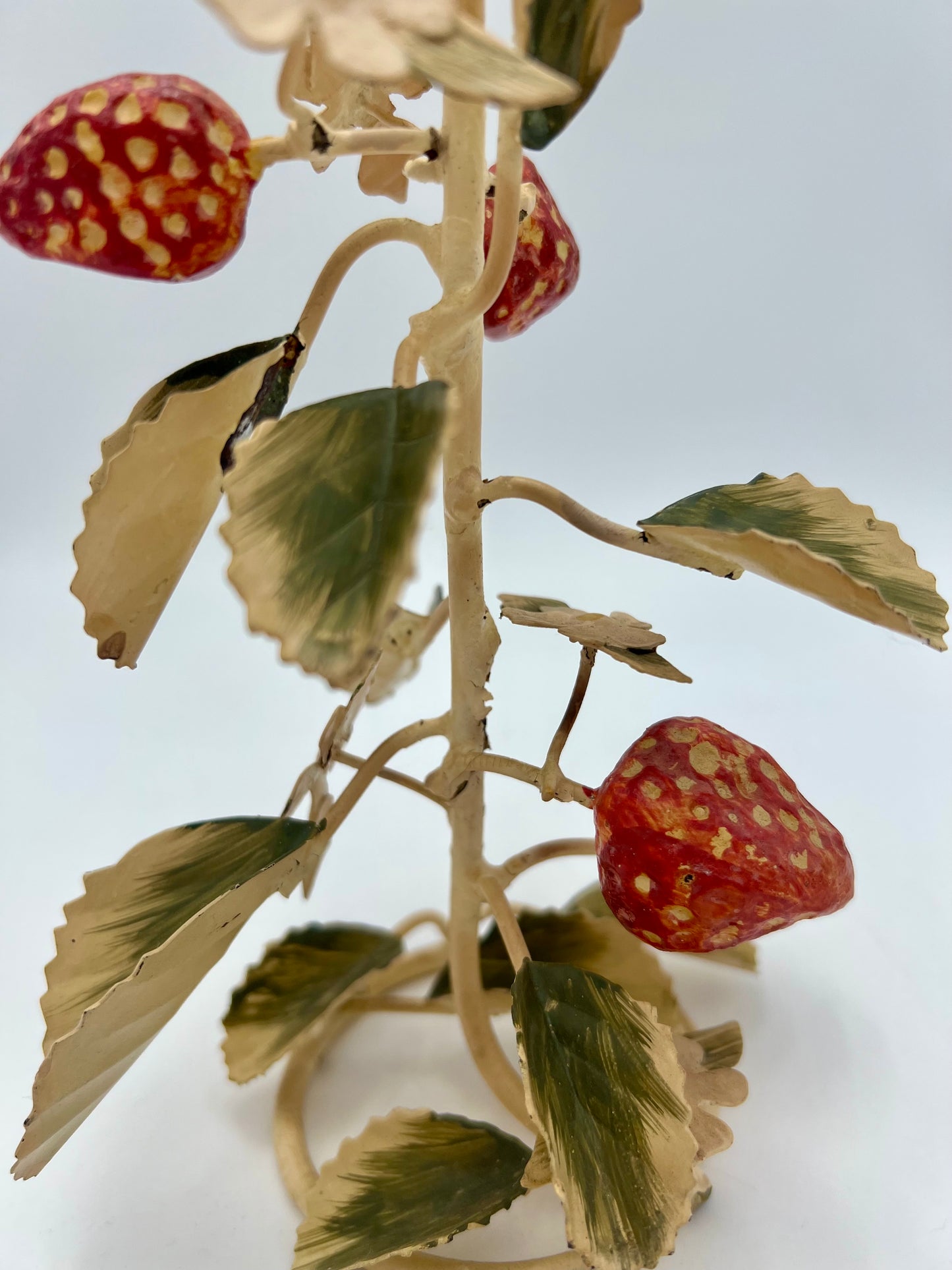 VERY RARE 1960s ITALIAN TOLE STRAWBERRIES AND WHITE FLOWERS CANDLESTICK HOLDER