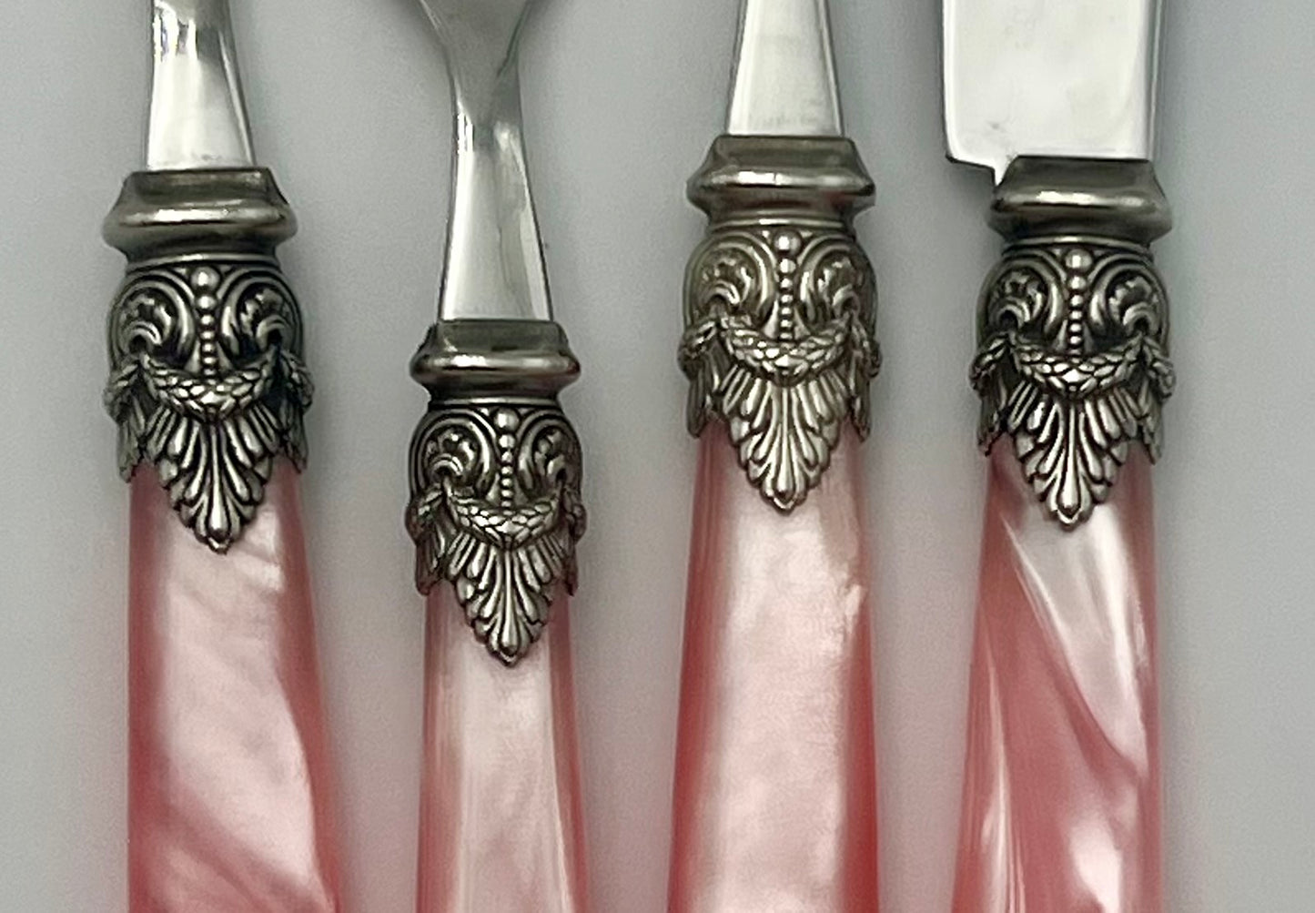 VINTAGE ITALIAN DIMITASSE CUTLERY EME NAPOLEON 18/10, SET OF 4 PINK