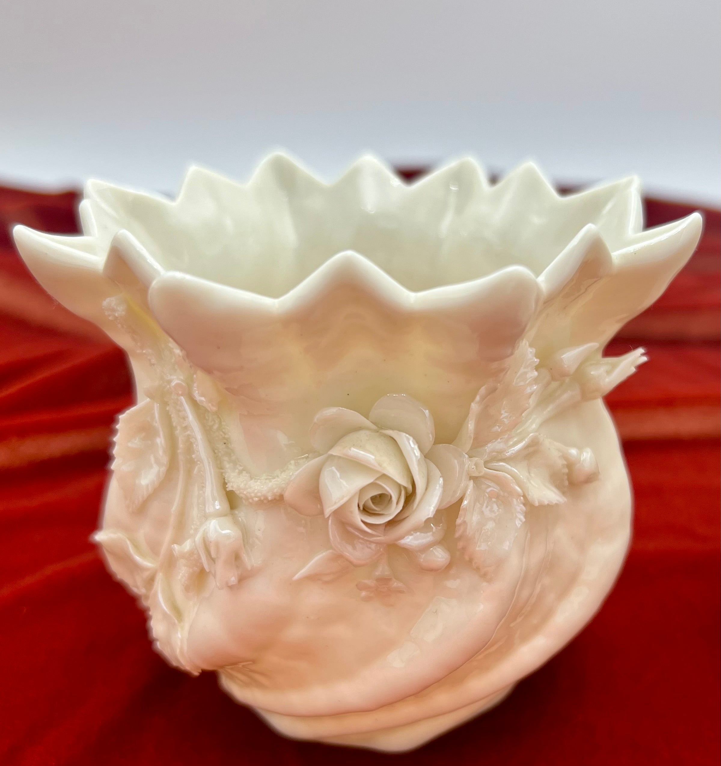 PAIR OF BELLEEK IRELAND PORCELAIN SHELL ROSE PLANTERS – 3RD BLACK MARK 1926–1946 – VINTAGE IRISH PARIAN PORCELAIN – MINT CONDITION
