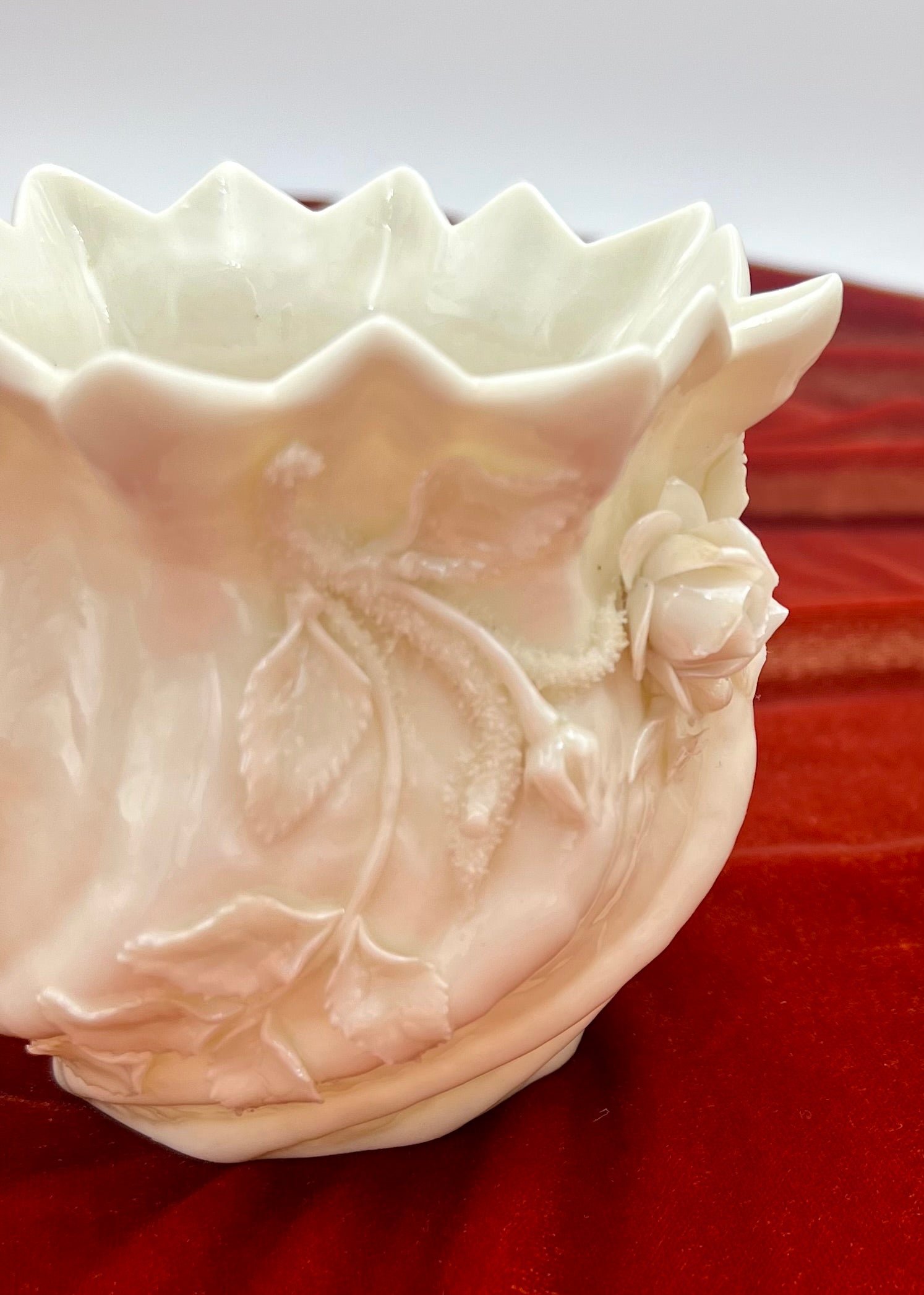 PAIR OF BELLEEK IRELAND PORCELAIN SHELL ROSE PLANTERS – 3RD BLACK MARK 1926–1946 – VINTAGE IRISH PARIAN PORCELAIN – MINT CONDITION