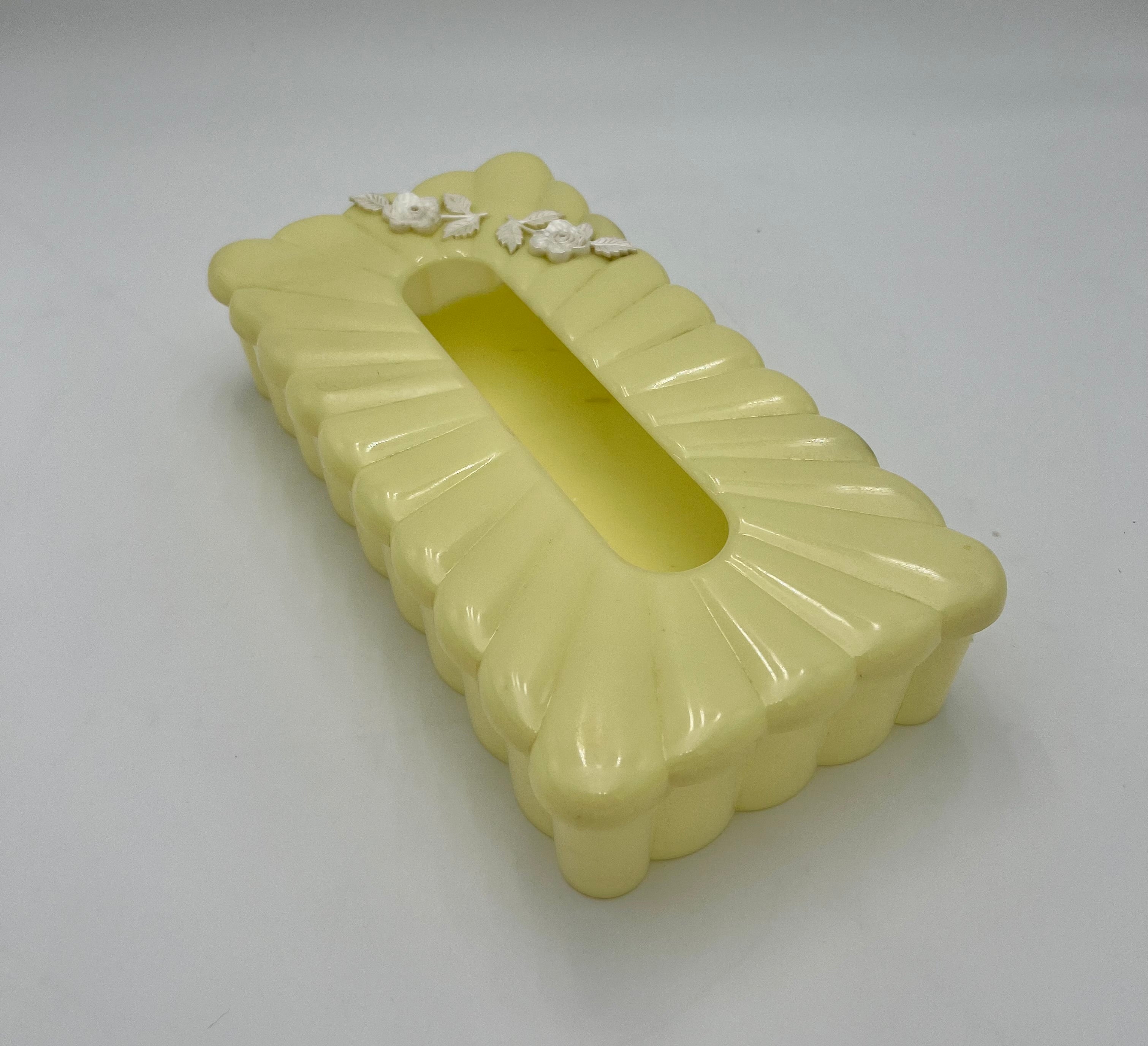 VINTAGE MENDA CO. YELLOW LUCITE TISSUE BOX COVER WITH WHITE FLORAL ACCENTS – 1950s MID CENTURY VANITY DECOR