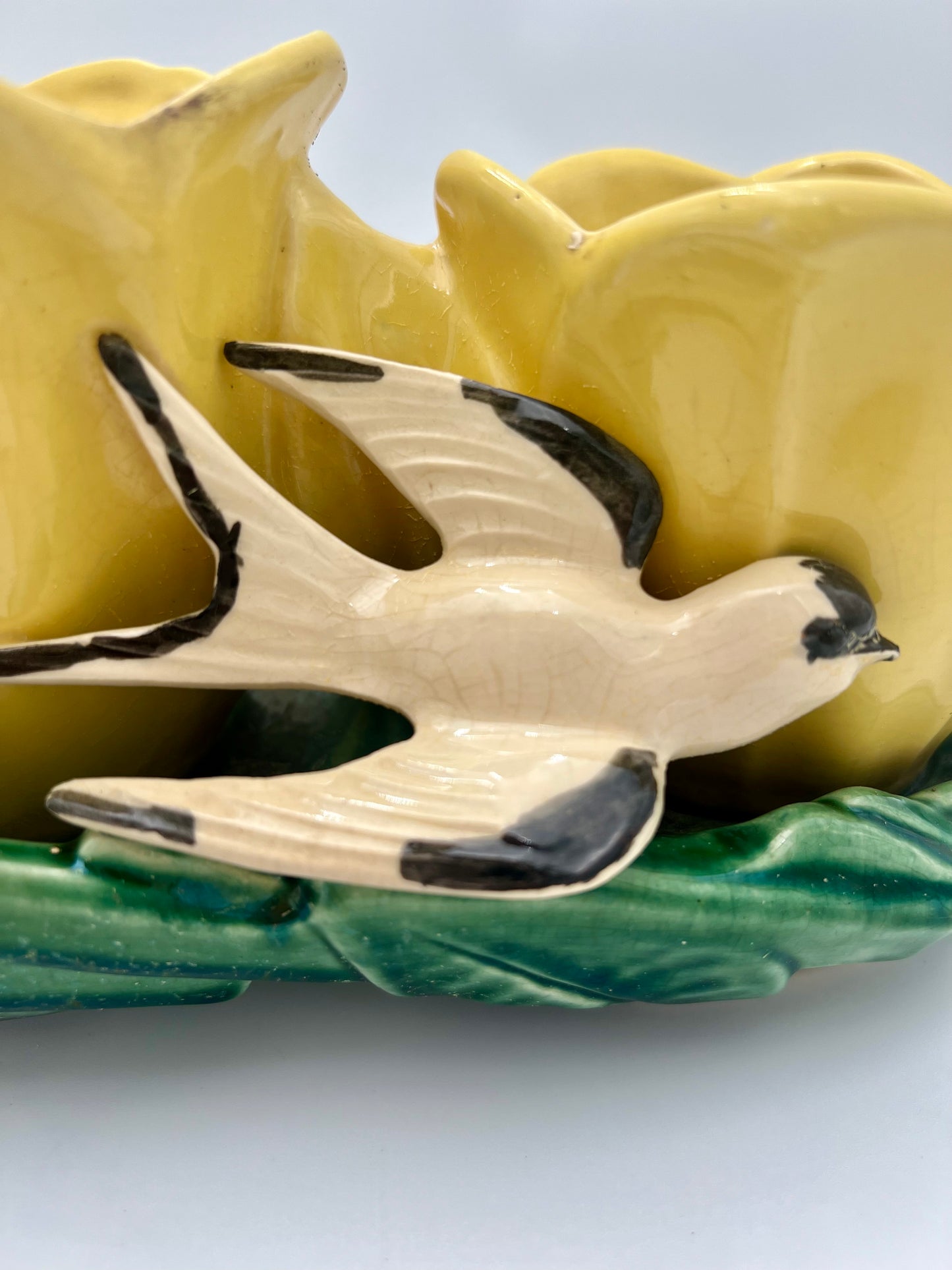 MCCOY POTTERY DOUBLE YELLOW TULIP PLANTER WITH A SWALLOW, CIRCA 1948