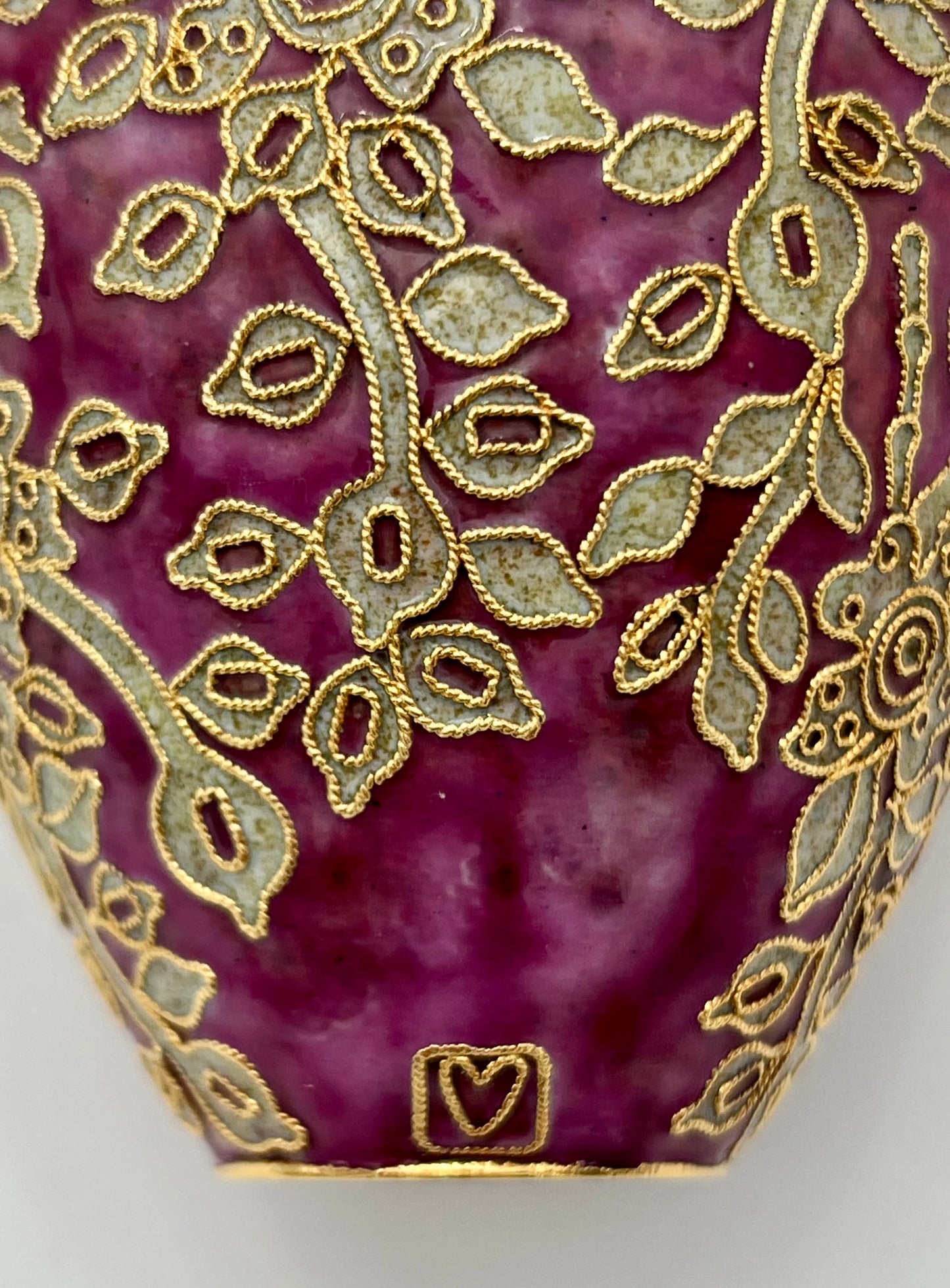 VINTAGE PURPLE AND GOLD FLORAL FILIGREE VASE – ORNATE DECORATIVE SMALL VASE 5.5 INCHES