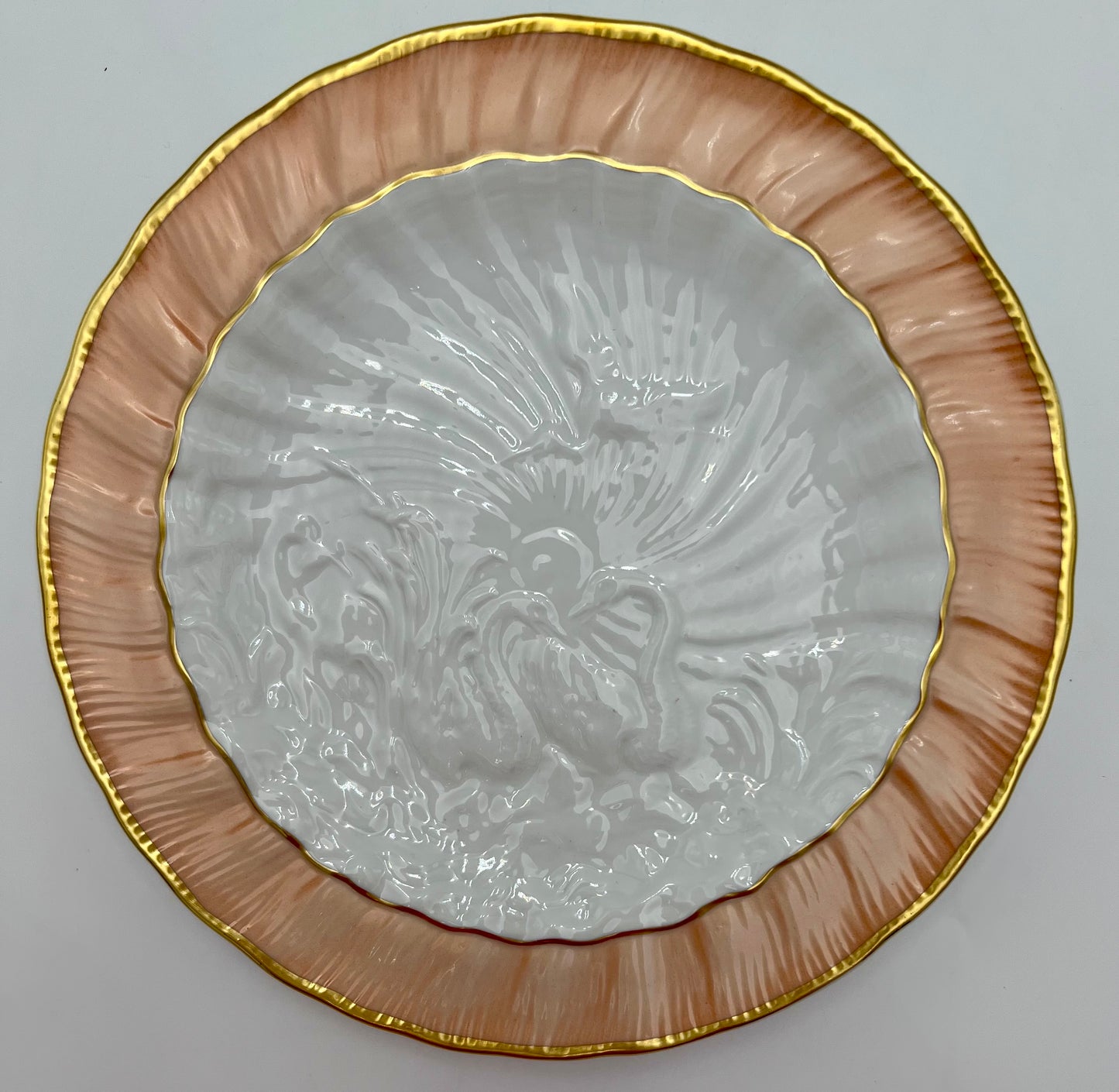 MOTTAHEDEH SALMON, WHITE, AND GOLD SWAN DECORATIVE PLATE, CIRCA 1980S