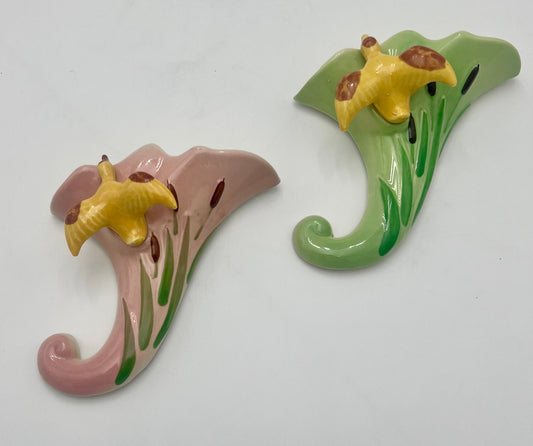 PAIR OF 1950s PINK AND GREEN CORNUCOPIA SHAPE WALL POCKETS