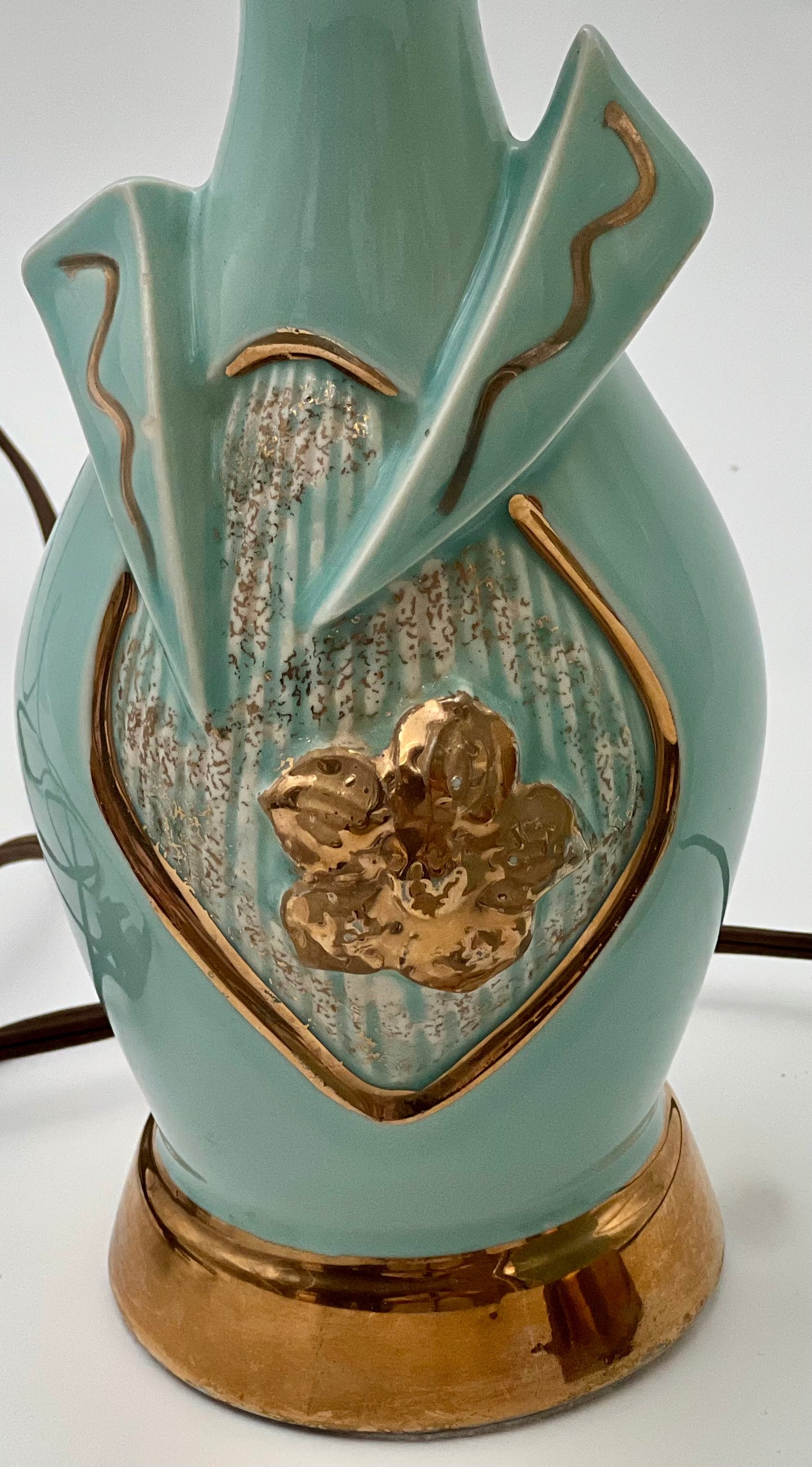 PAIR OF BABY BLUE AND GOLD 1950s ATOMIC BOUDOIR TABLE LAMPS