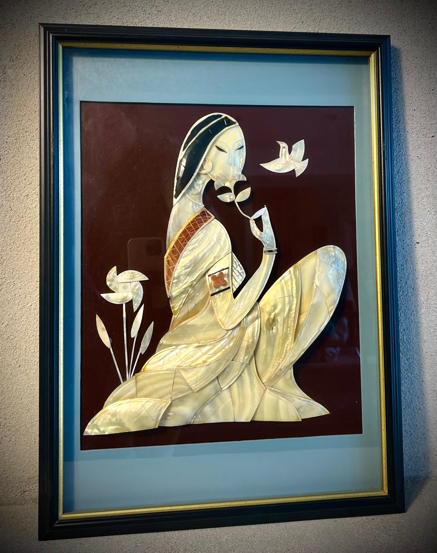 VINTAGE JAPANESE MOTHER OF PEARL SHADOW BOX GIRL WITH BIRD