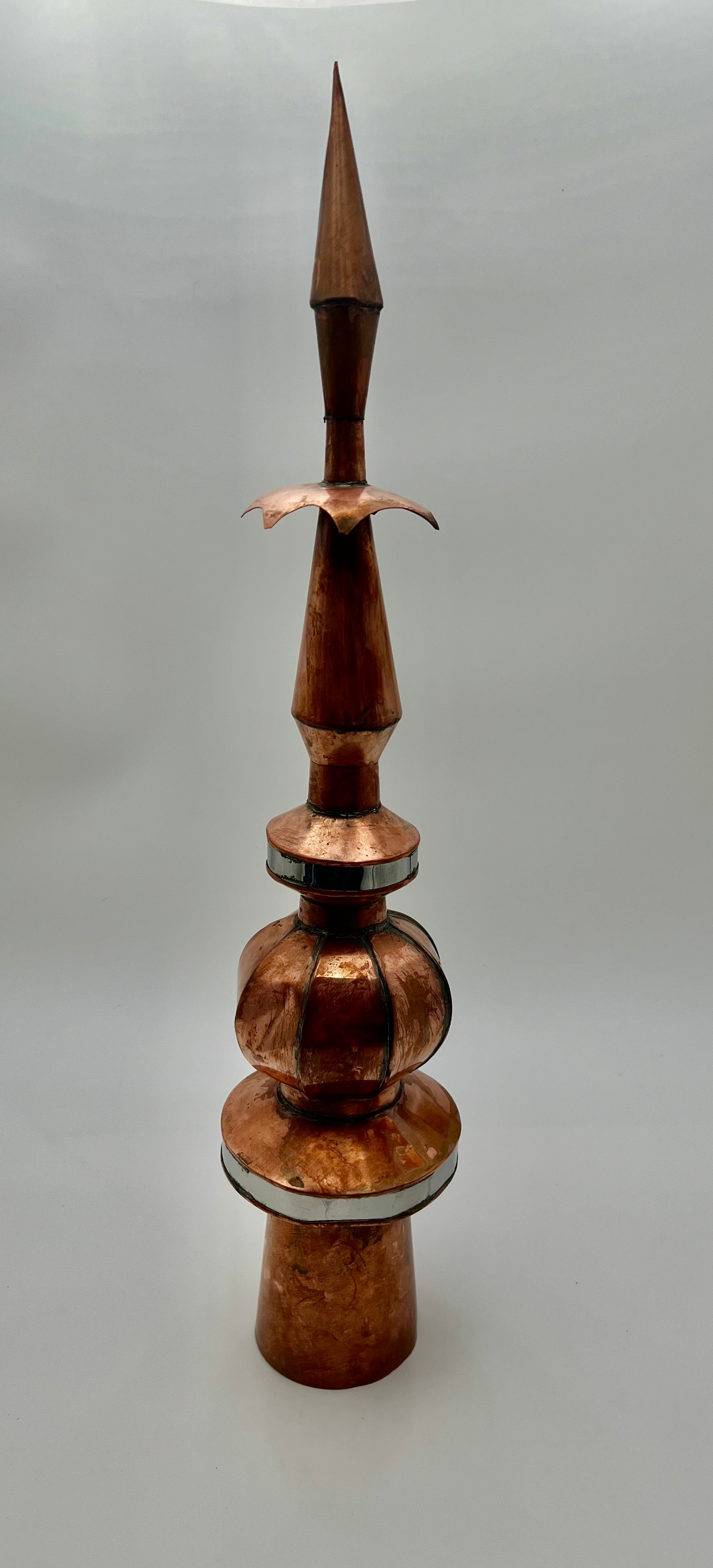 VINTAGE PURE COPPER LOTUS FINIAL SCULPTURE — 24-INCH ARCHITECTURAL SPIRE WITH HAMMERED COPPER BODY AND SILVER BANDS — MID-CENTURY MODERN DECOR