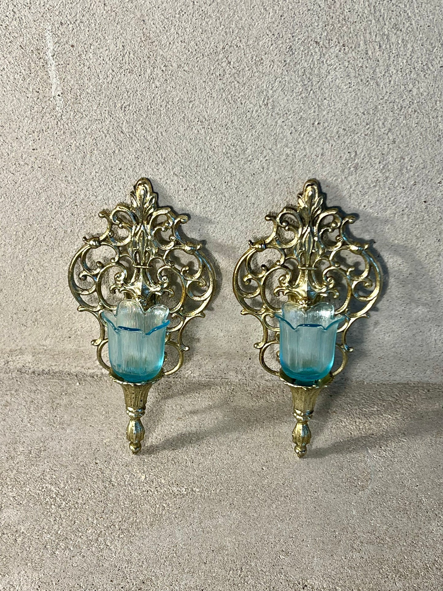 RARE VINTAGE PAIR OF ORNATE GOLD WALL SCONCES