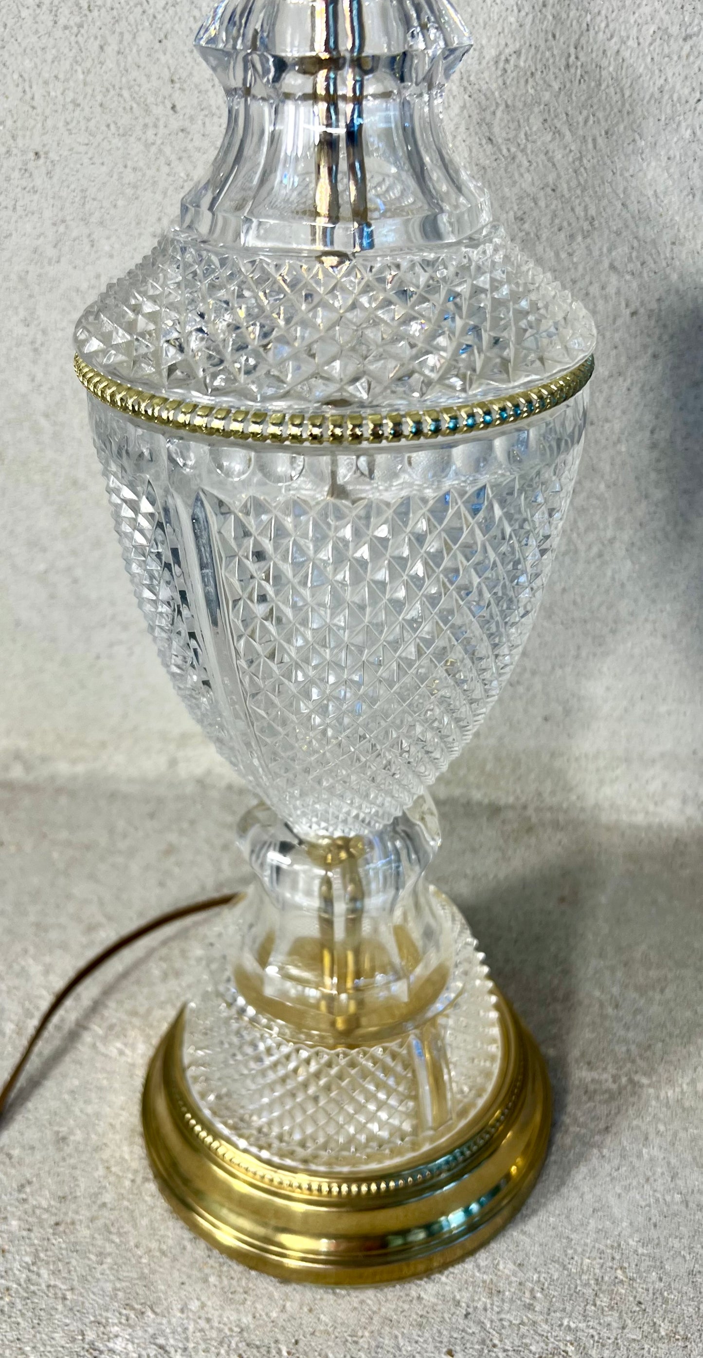 VINTAGE PAIR OF PINAPPLE CUT GLASS CRYSTAL AND BRASS TABLE LAMPS