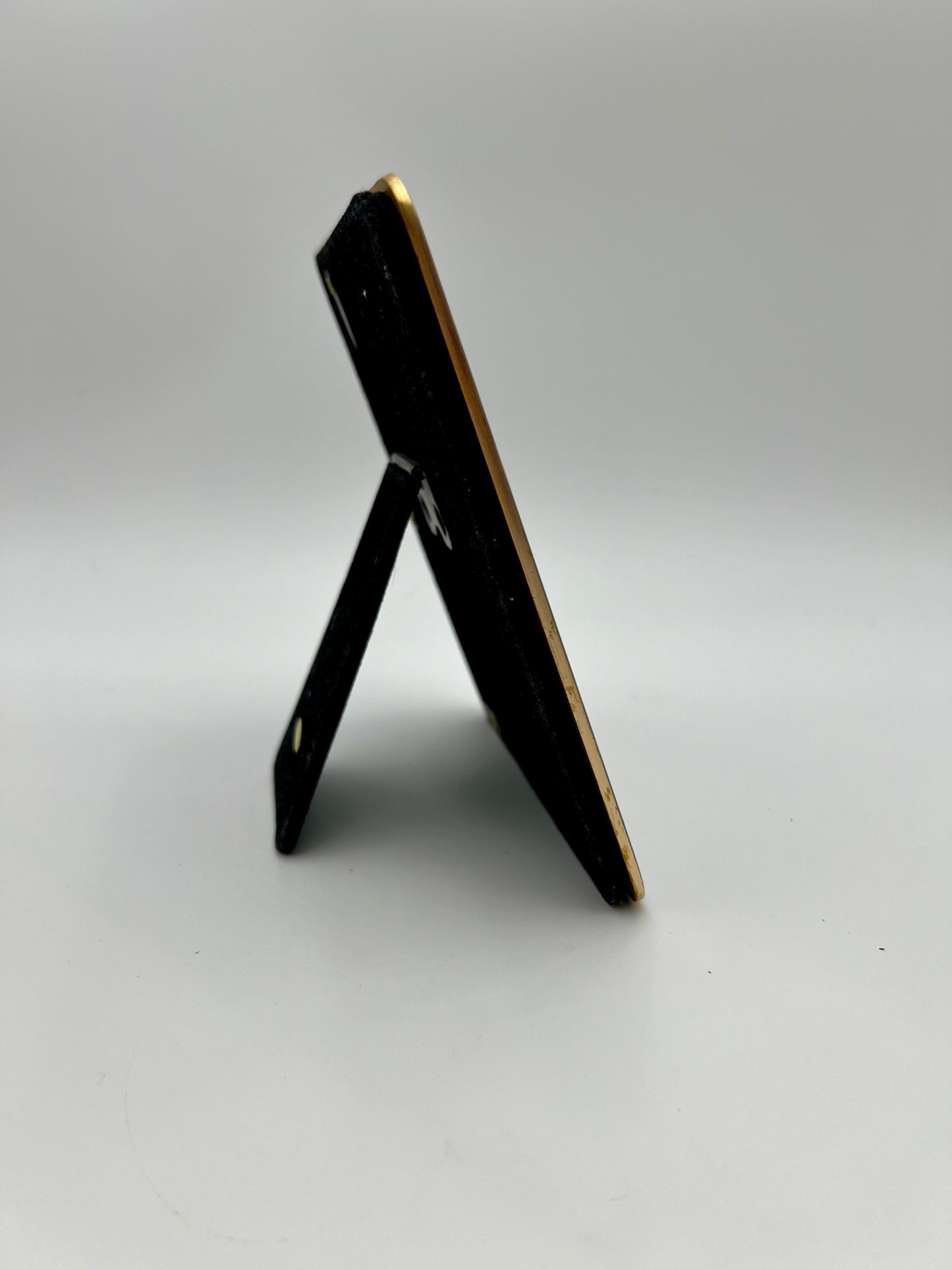 VINTAGE ASIAN 5” X 4” PICTURE FRAME