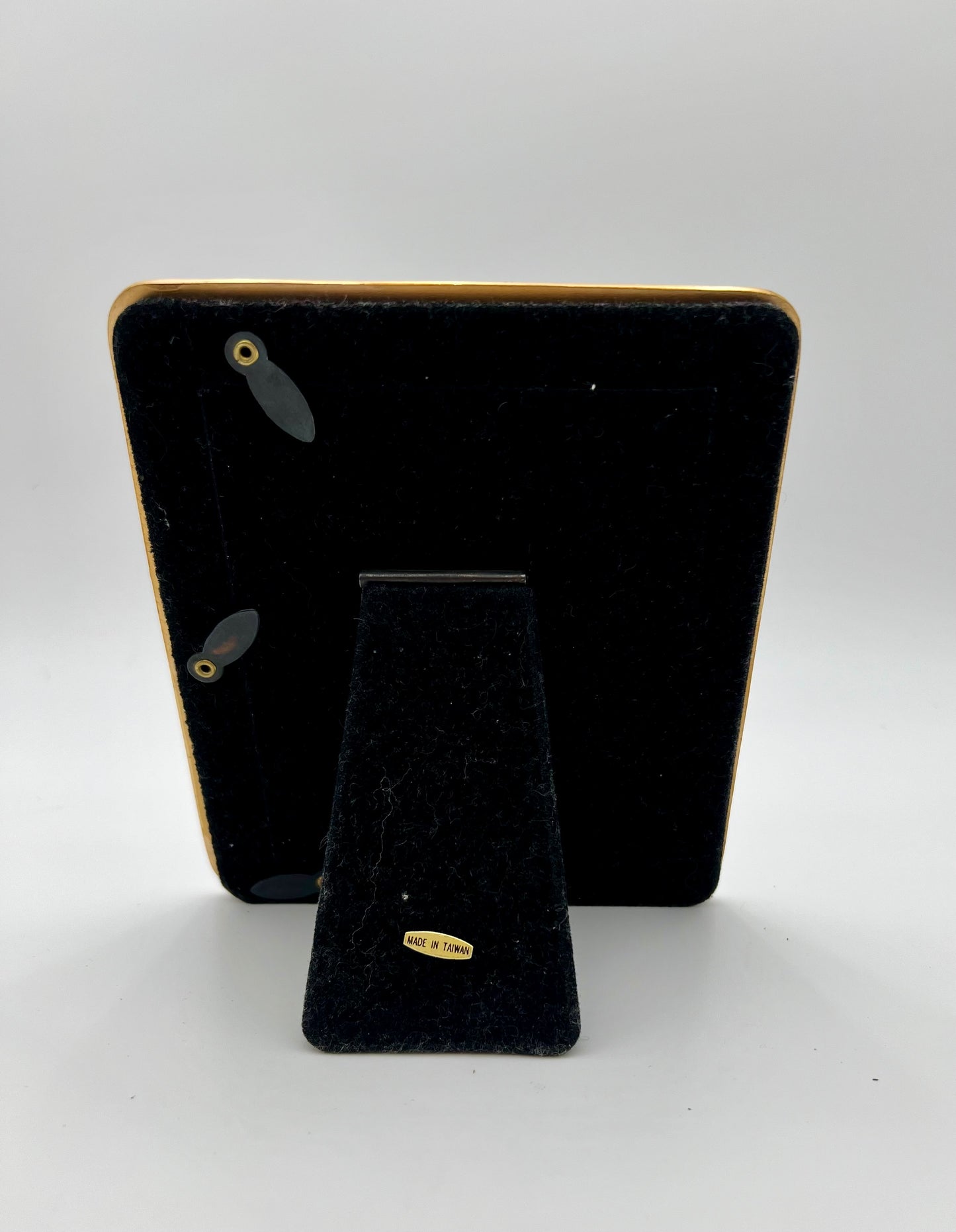 VINTAGE ASIAN 5” X 4” PICTURE FRAME
