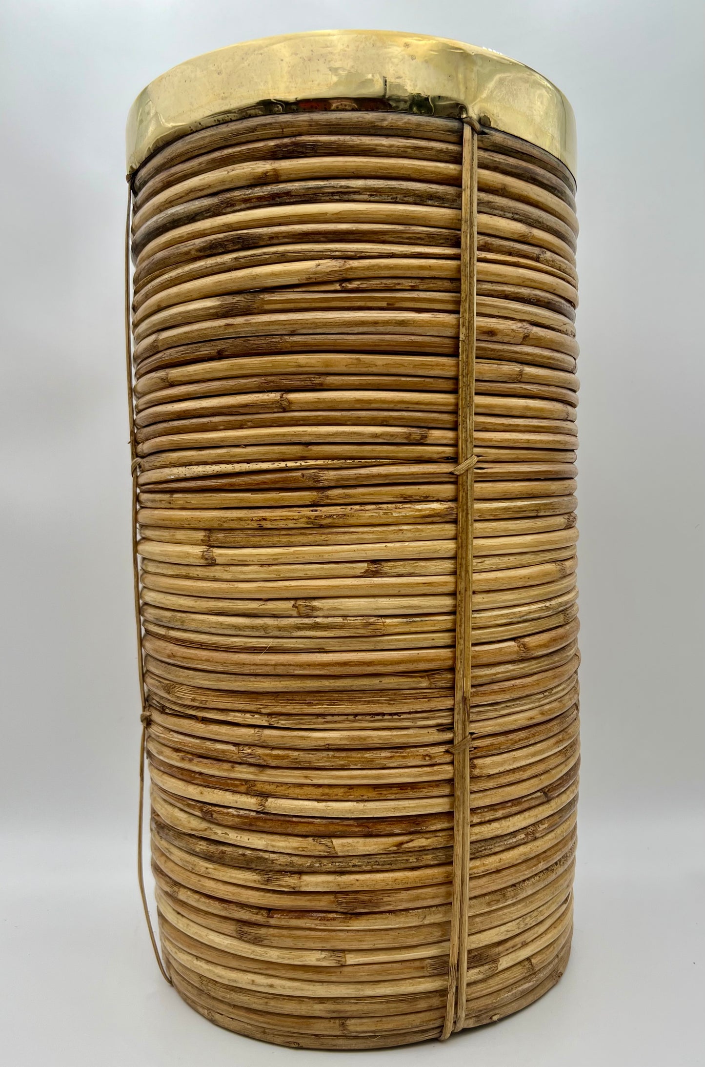 MID CENTURY GABRIELLA CRESPI BRASS RIM RATTAN ITALIAN UMBRELLA STAND