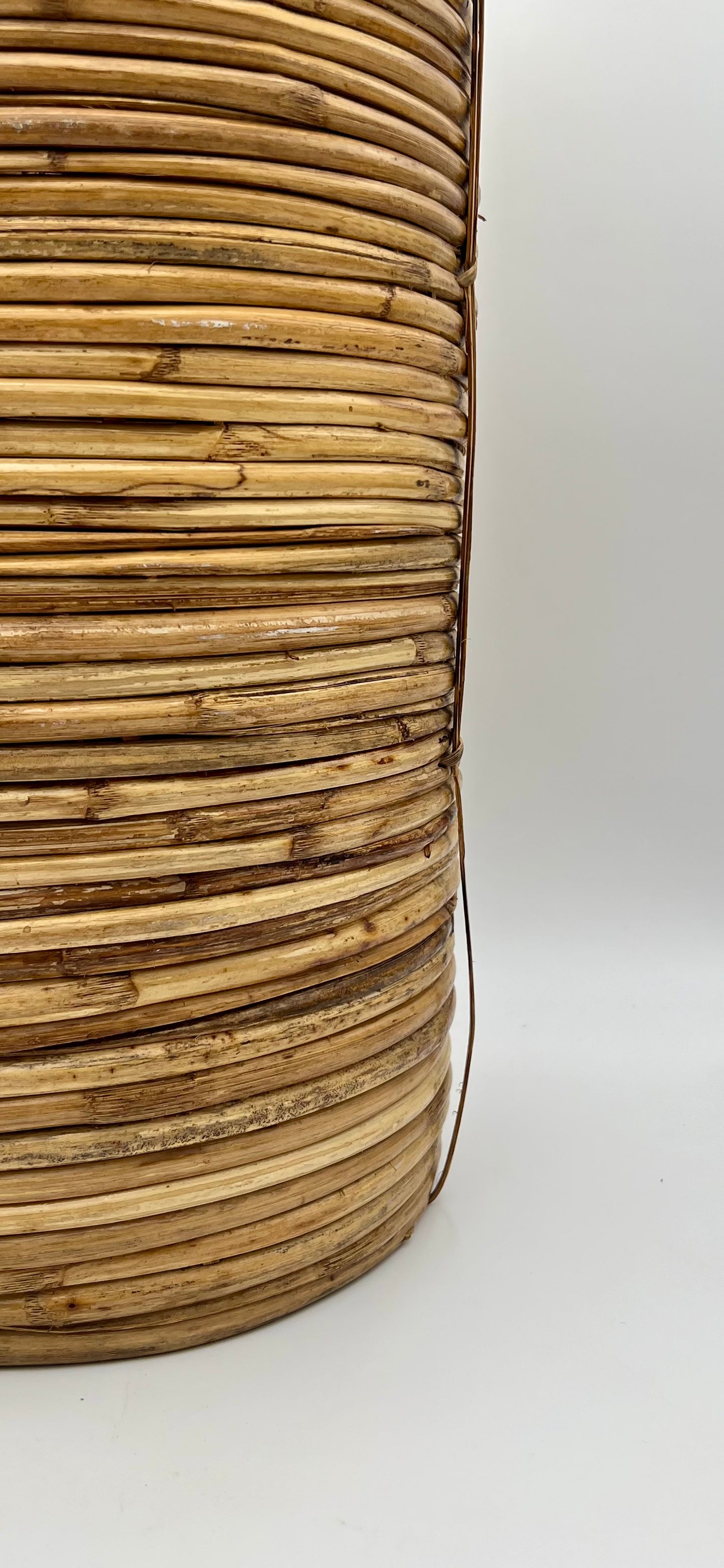 MID CENTURY GABRIELLA CRESPI BRASS RIM RATTAN ITALIAN UMBRELLA STAND