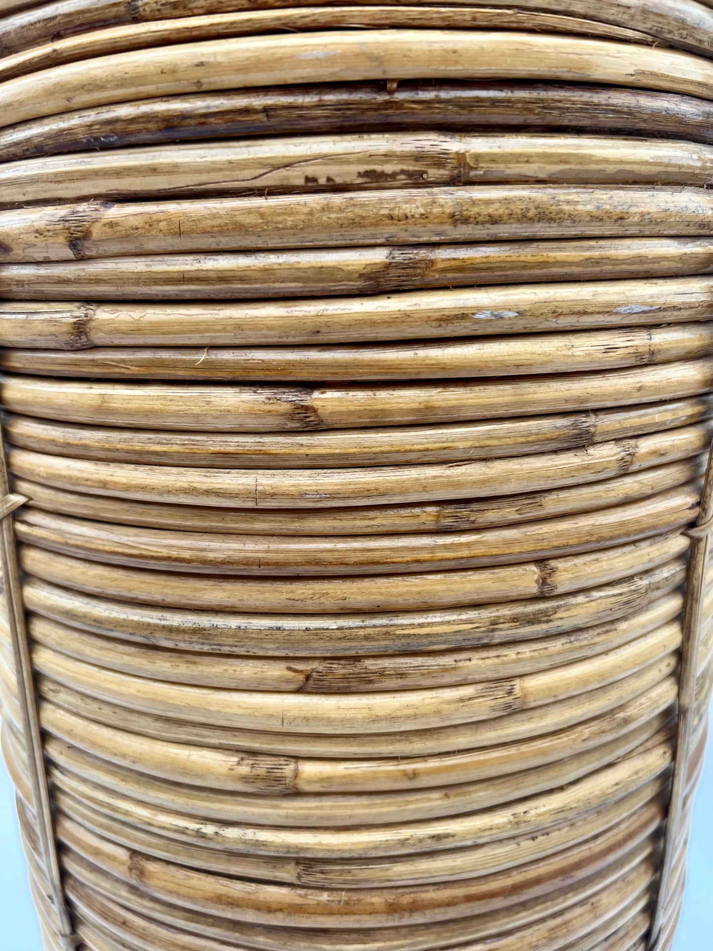 MID CENTURY GABRIELLA CRESPI BRASS RIM RATTAN ITALIAN UMBRELLA STAND