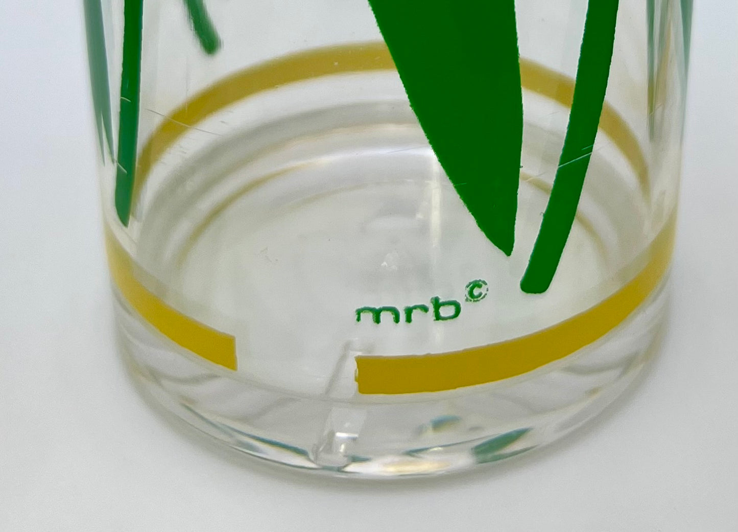 VINTAGE MID-CENTURY MODERN SET OF 6 ACRYLIC TULIP TUMBLERS