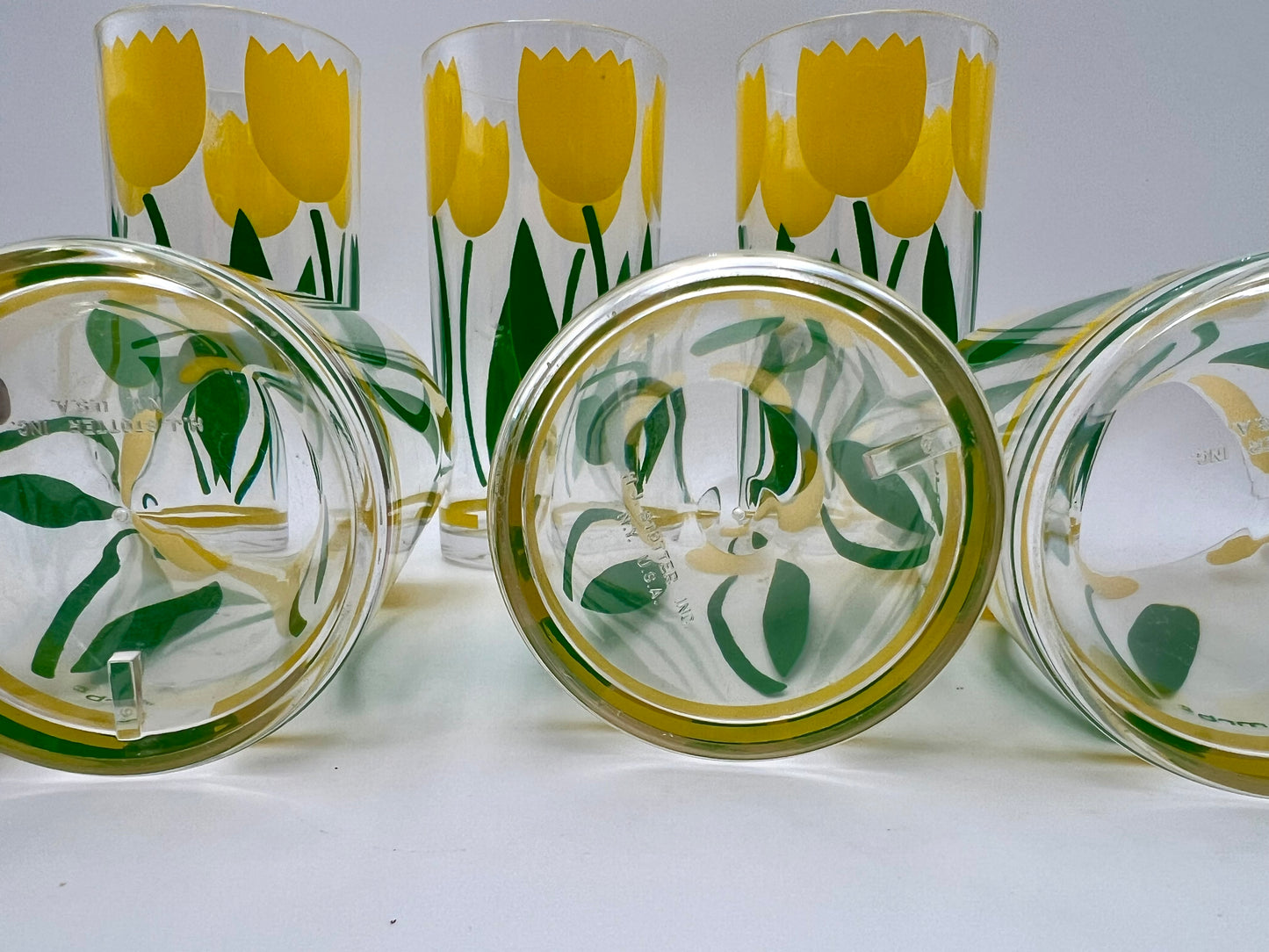 VINTAGE MID-CENTURY MODERN SET OF 6 ACRYLIC TULIP TUMBLERS