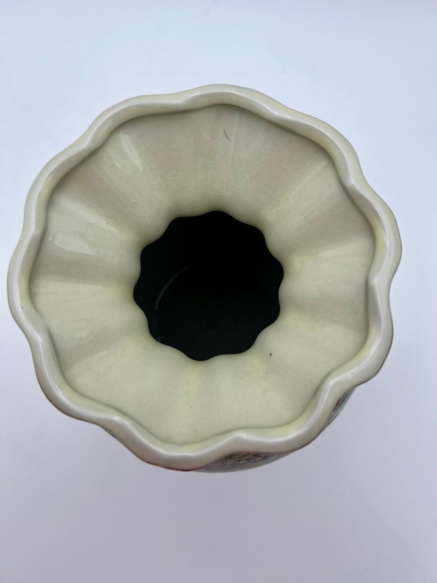 VINTAGE 1980s PEACOCK VASE