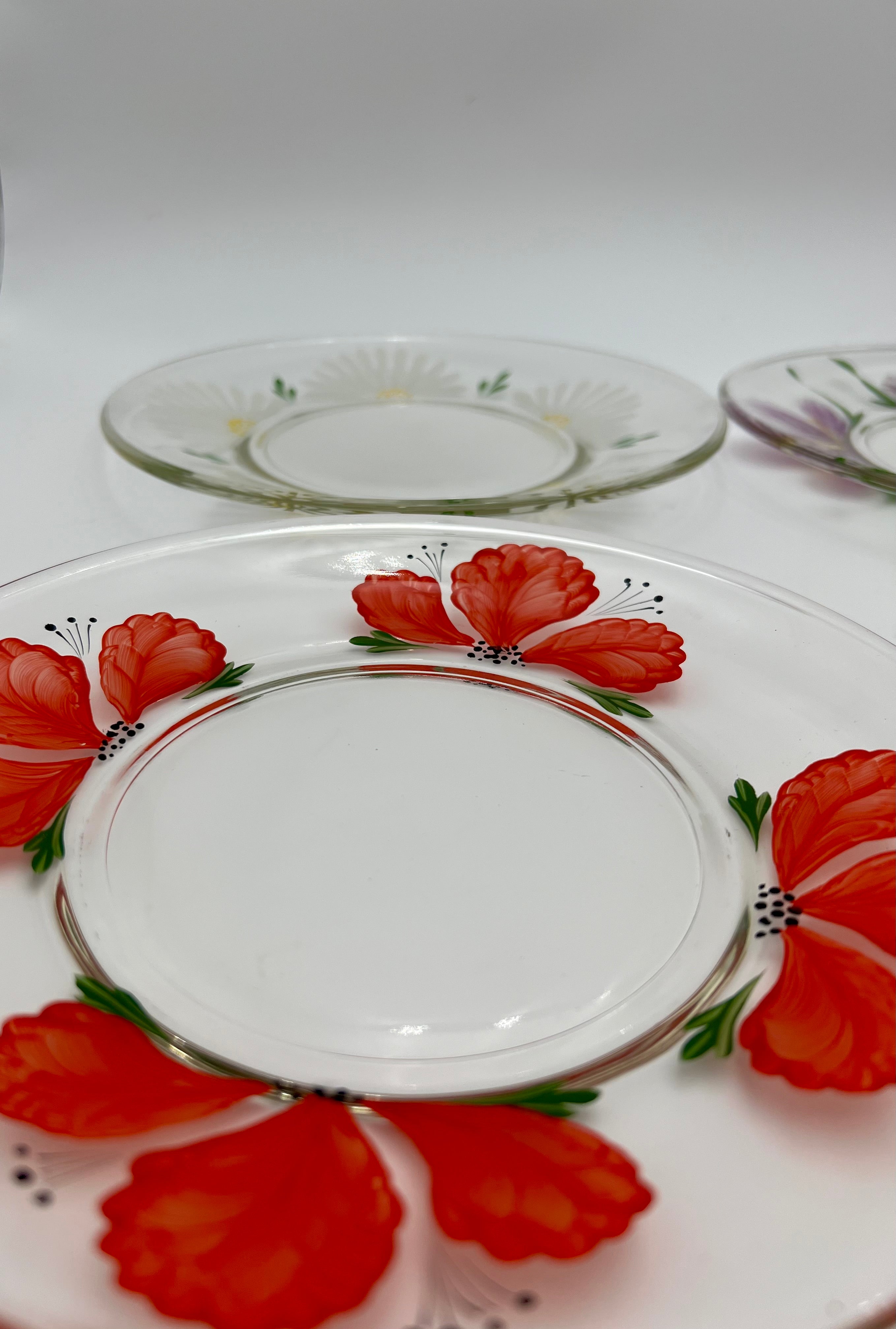 VINTAGE 1970s HAND-PAINTED FLORAL GLASS PLATE SET – MADE IN JAPAN – SET OF 6