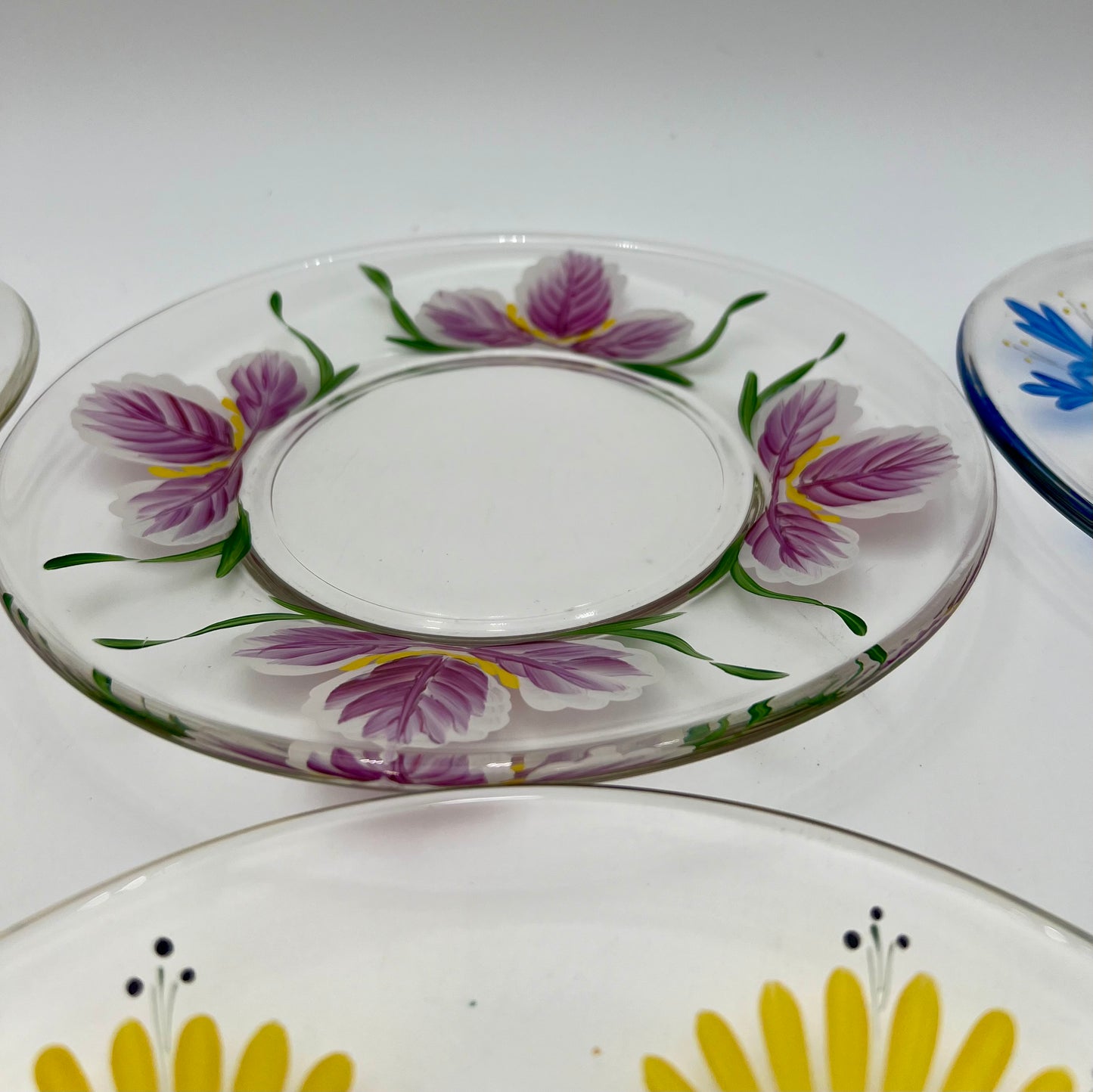 VINTAGE HAND PAINTED GLASS BREAD/APPETIZER PLATES SET OF 6