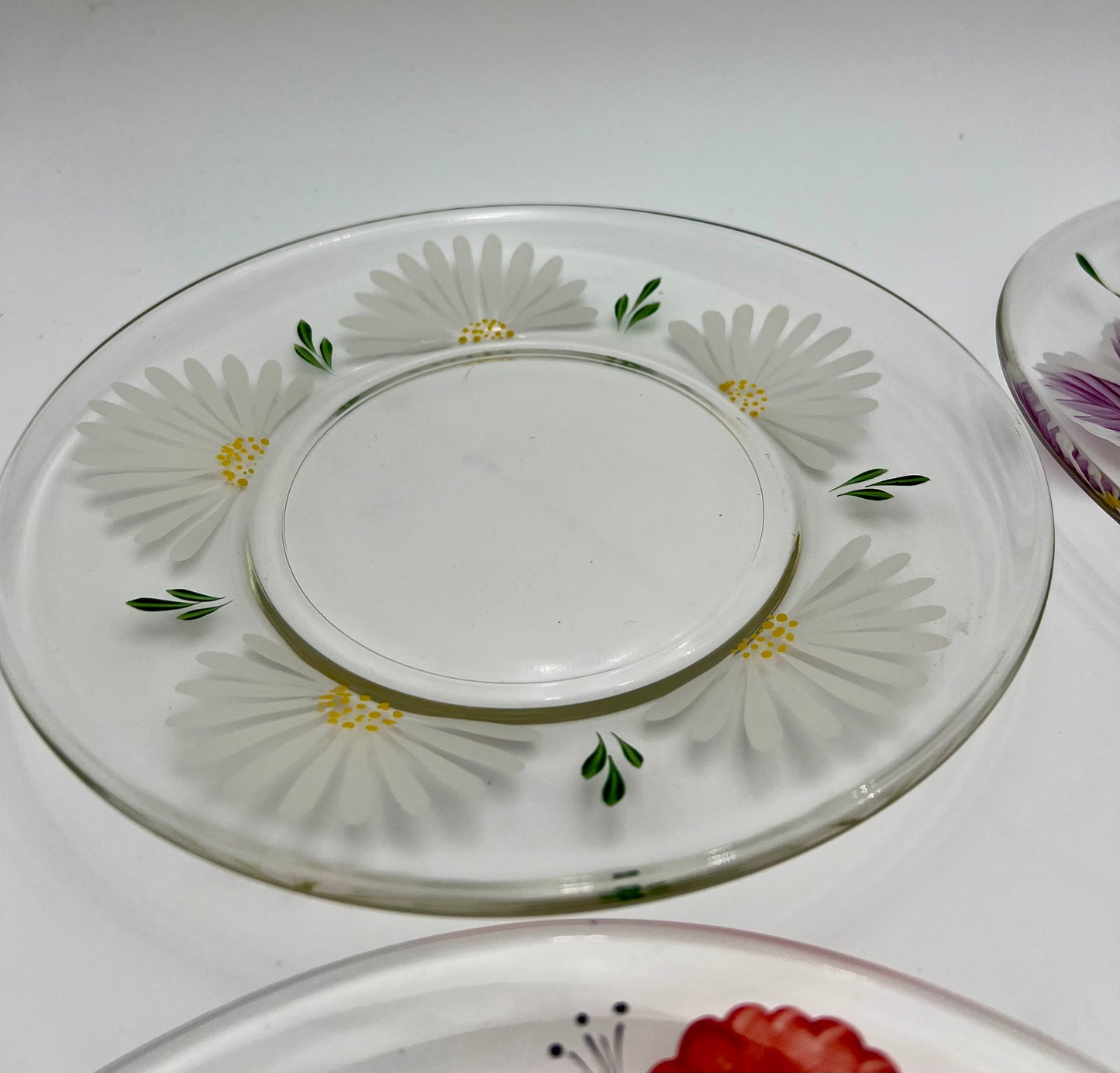 VINTAGE HAND PAINTED GLASS BREAD/APPETIZER PLATES SET OF 6