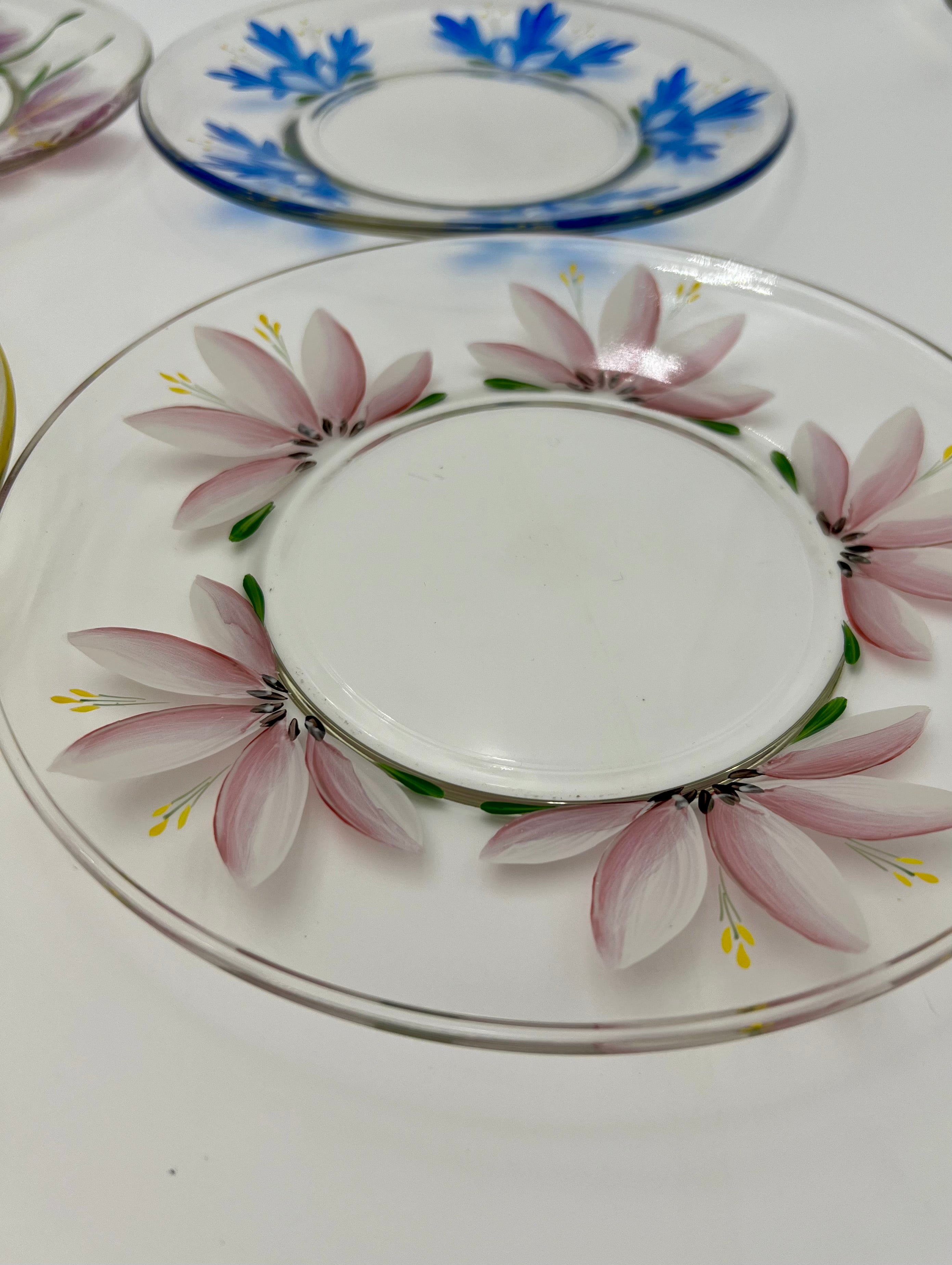 VINTAGE 1970s HAND-PAINTED FLORAL GLASS PLATE SET – MADE IN JAPAN – SET OF 6