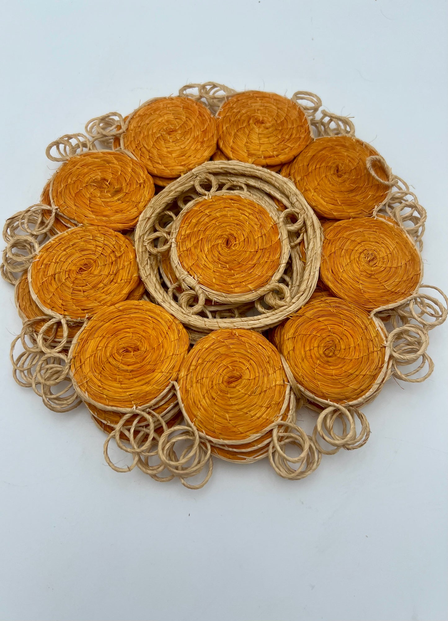 VINATGE MID CENTURY NEVER USED SALAD  PLATE ORANGE PLACEMATS SET OF 6