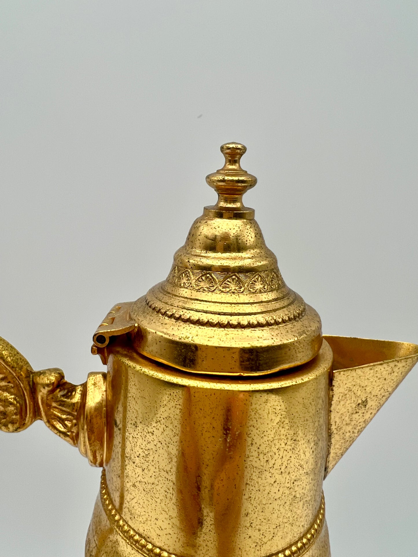 ANTIQUE ART DECO DIAMOND TIP CRYSTAL  AND GILT LION HEAD HANDLE JUG, CIRCA  1930’S