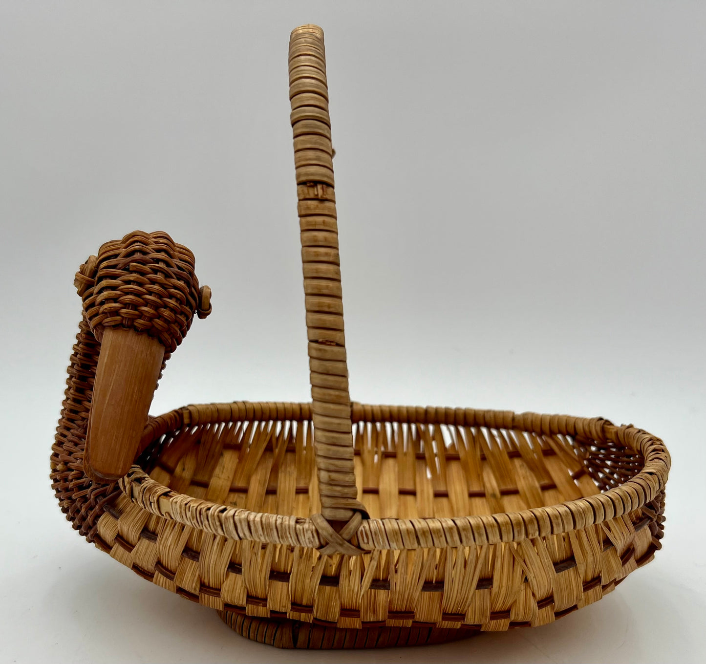VINTAGE BOHO WICKER DUCK BASKET