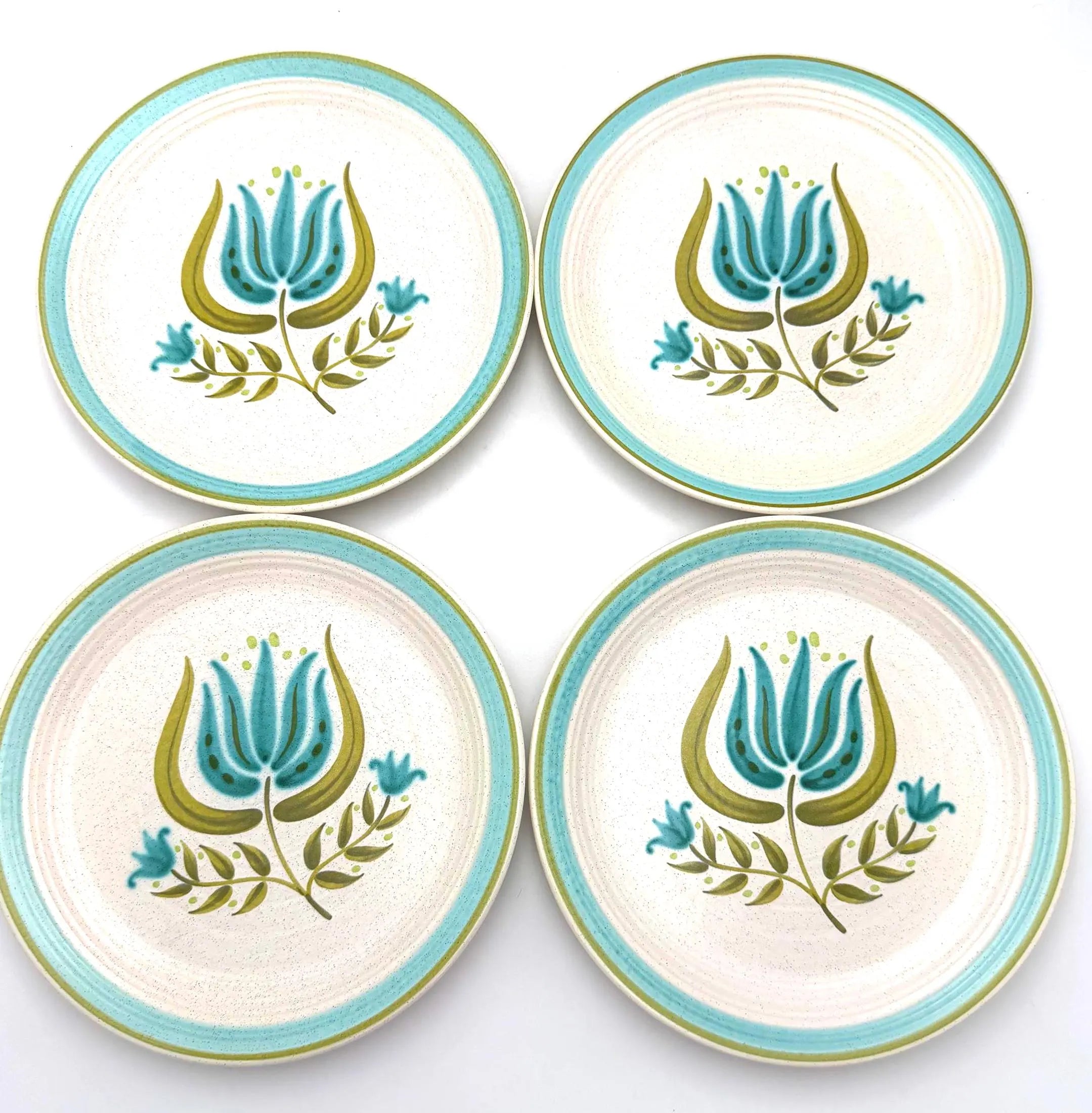 SET OF 4 VINTAGE FRANCISCAN TULIP TIME DINNER PLATES – BLUE GREEN FLORAL MID CENTURY FARMHOUSE TABLEWARE