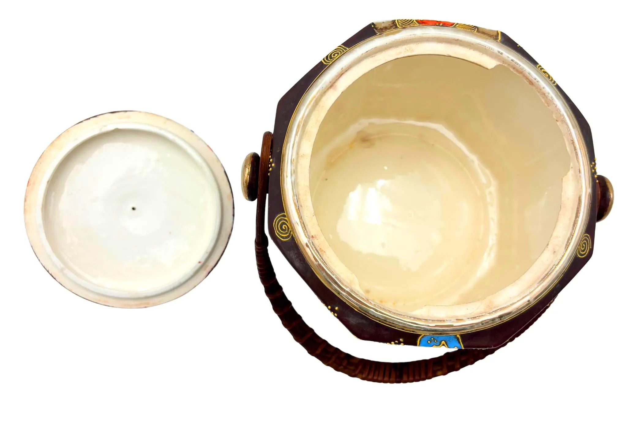 VINTAGE JAPANESE HAND-PAINTED SATSUMA STYLE COVERED VESSEL WITH SWING HANDLE