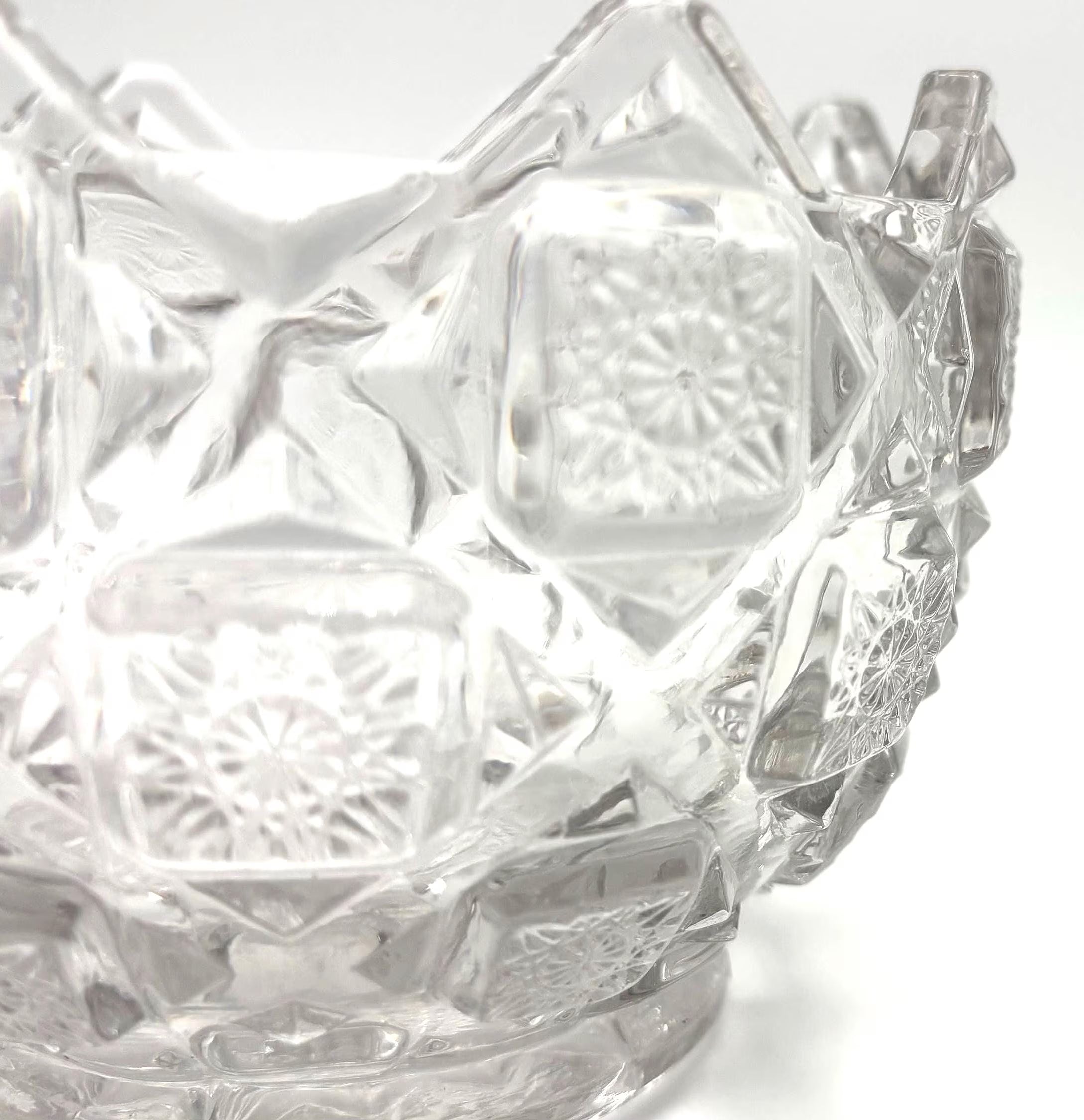 VINTAGE PRESSED GLASS PEDESTAL BOWL – GEOMETRIC STARBURST CANDY DISH HOLLYWOOD REGENCY VANITY BOWL