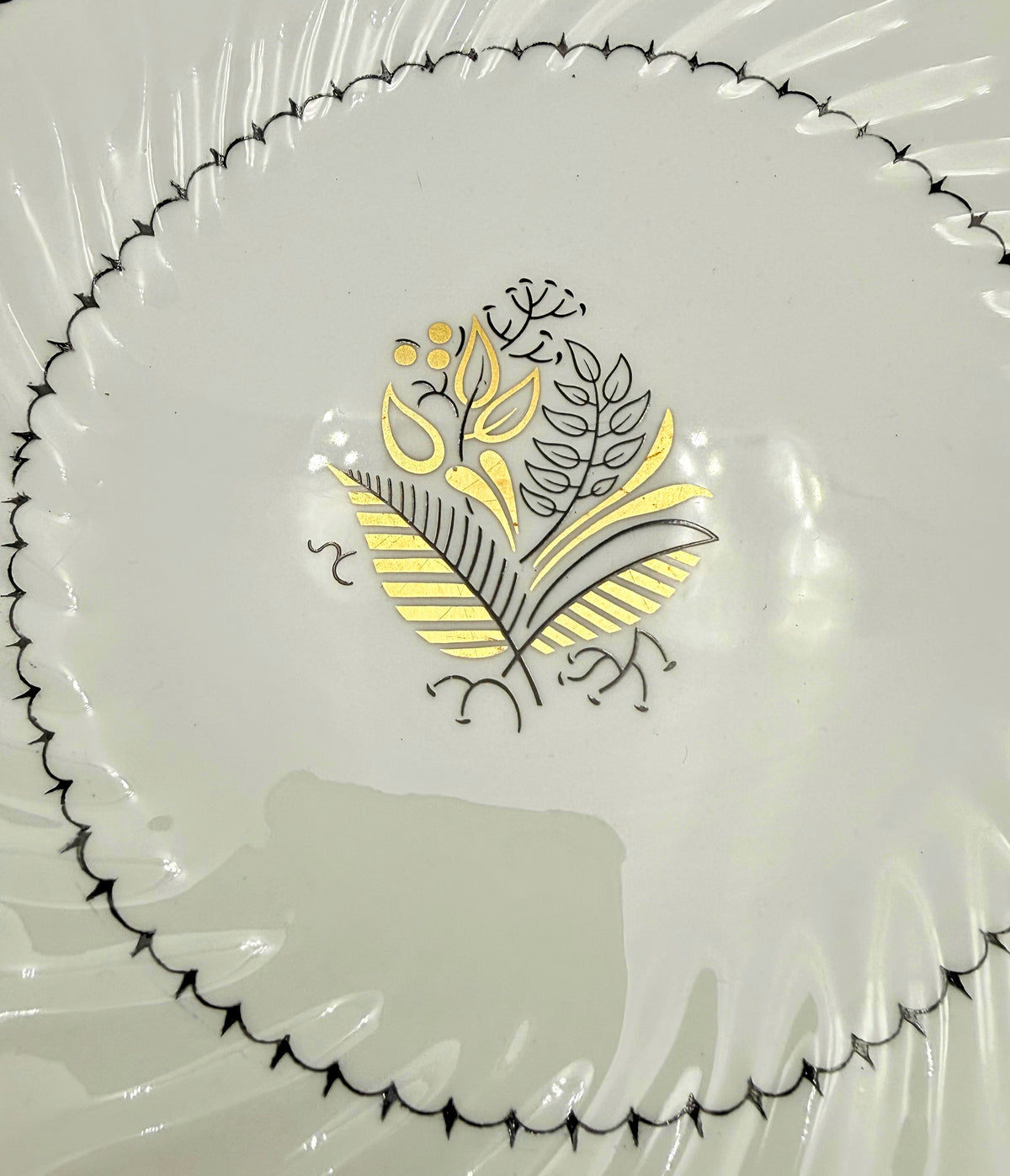 Crown Staffordshire Blackstone Fine Bone China Pedestal Cake Stand  England | Mid-20th Century