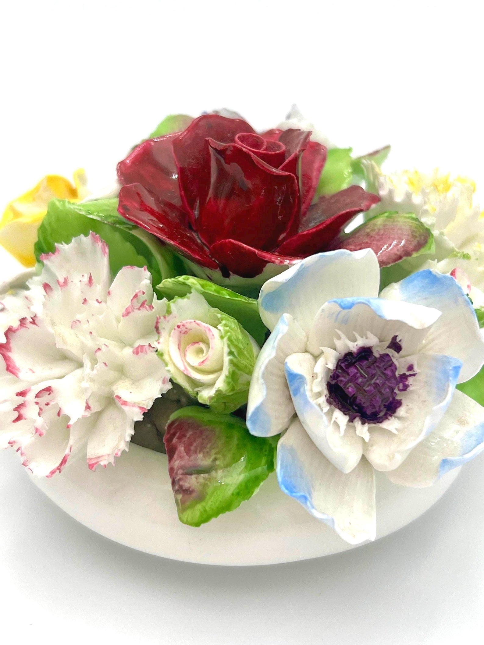 ROYAL DOULTON HANDMADE BONE CHINA FLORAL POSY (c. 1948–1955) – MADE IN ENGLAND